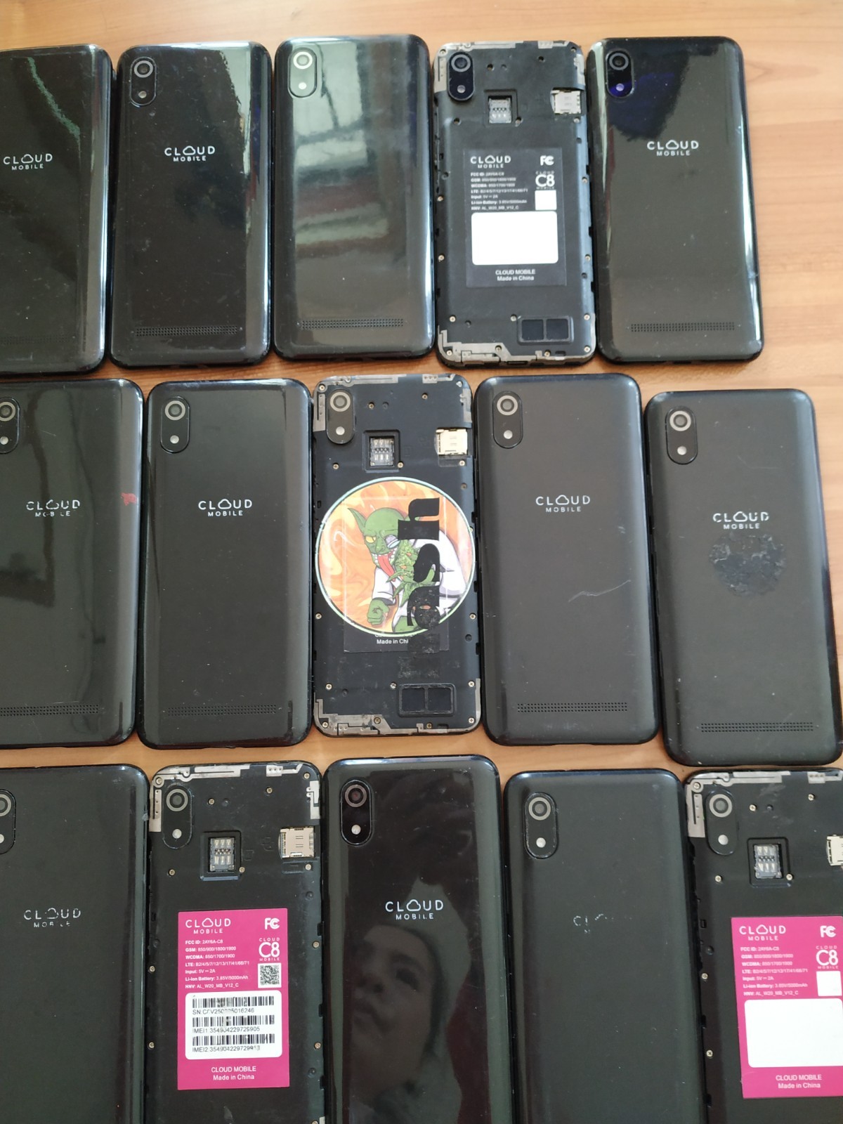 Lot of 31 Cloud Mobile Stratus C8 32GB Smartphone Black For parts