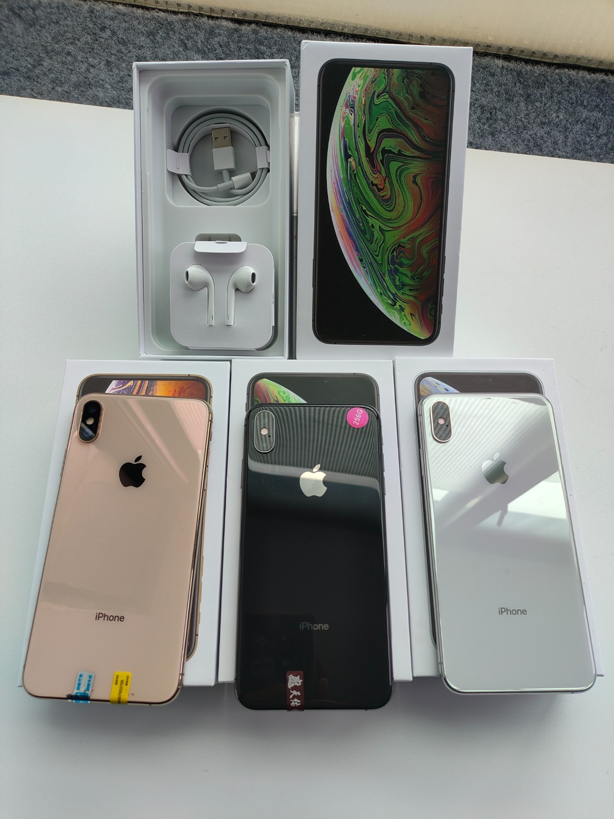 Apple iPhone XS Max 64/256/512GB Unlocked Random Color Resealed With Accessories