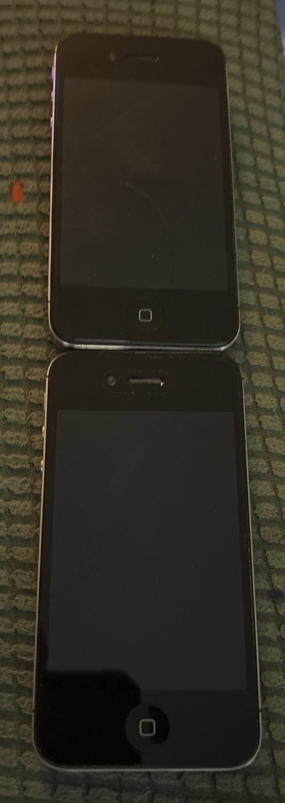Apple iPhone 4S 16GB Model A1387 unlocked wiped minty Plus iPhone 4 for parts