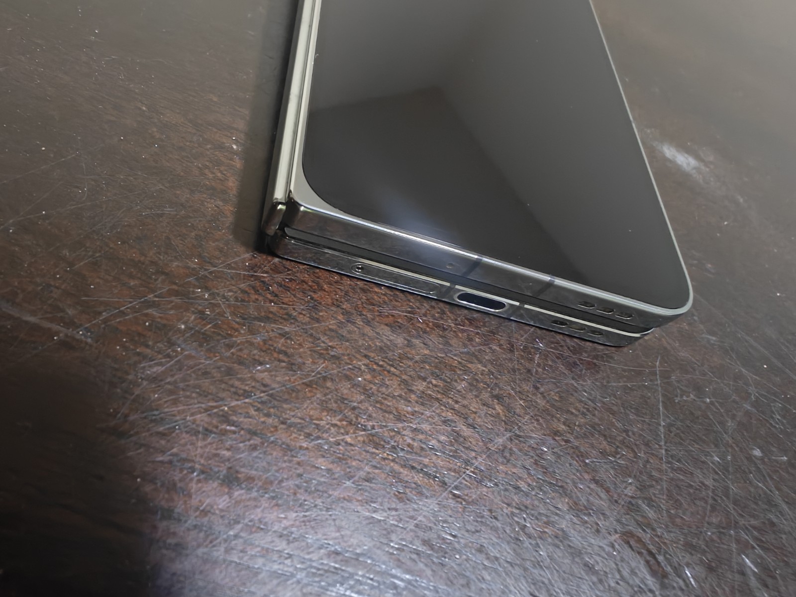 OnePlus Open – CPH2551 – 16GB + 512 GB – Emerald Dusk (Unlocked) Excellent