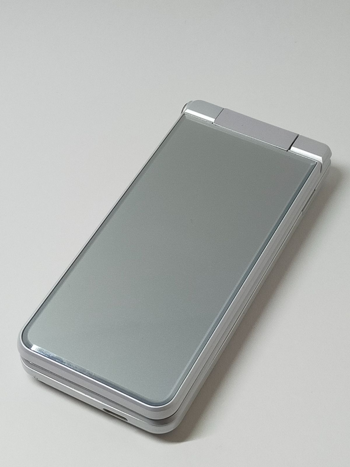 SHARP AQUOS Keitai 2 601SH Softbank White Unlocked SIM Free FLIP PHONE Android