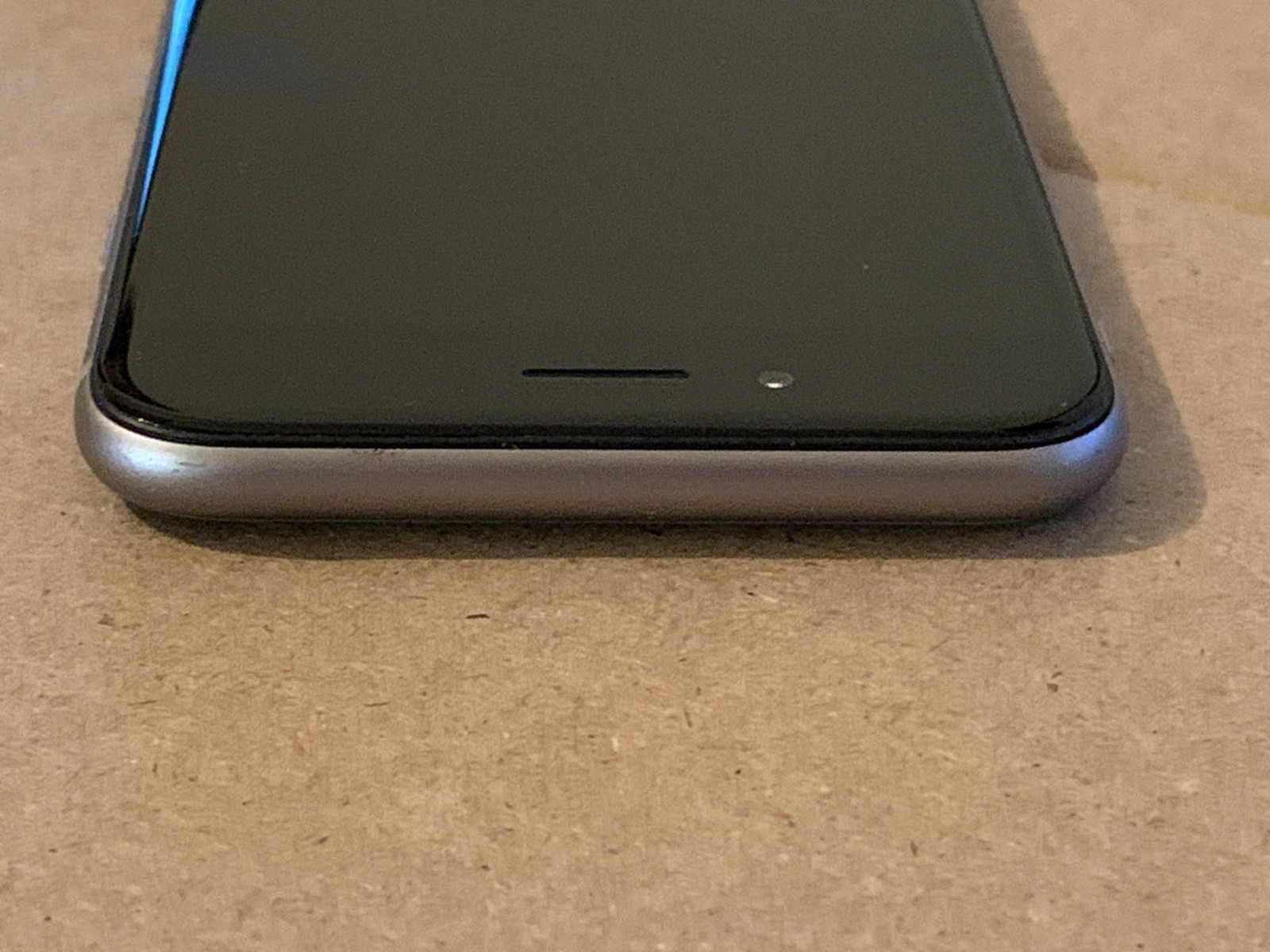 Apple iPhone 6 – 16GB Space Gray (Unlocked) A1586