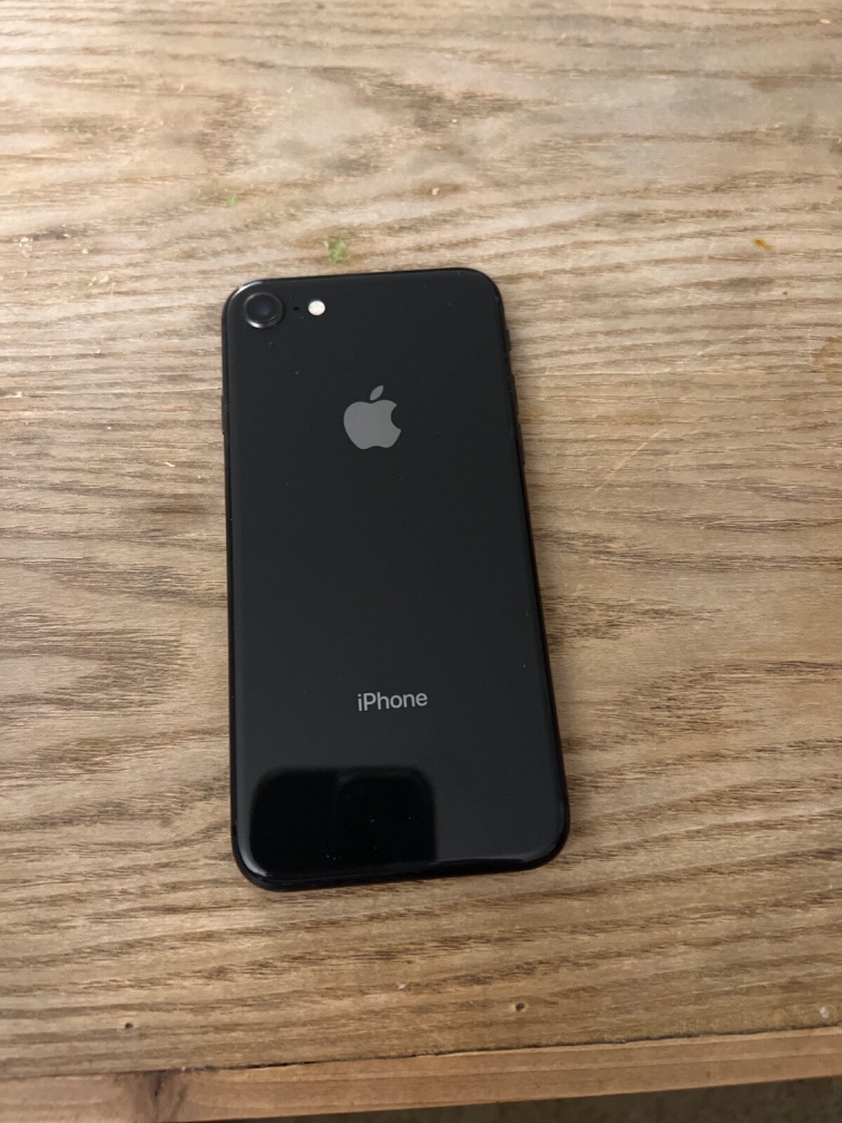 Apple iPhone 8 – 64GB – Space Gray (T-Mobile) A1905 (GSM)