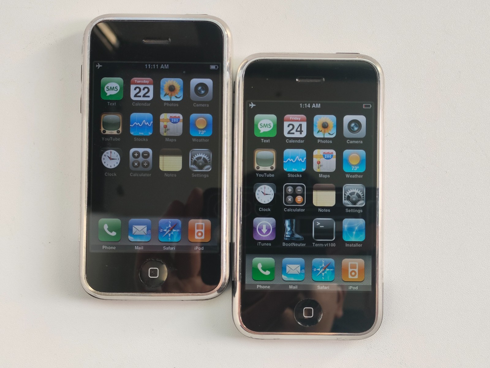 Apple iPhone 1st generation(iPhone 2G)4/8/16GB A1203 UNLOCKED – For collectors