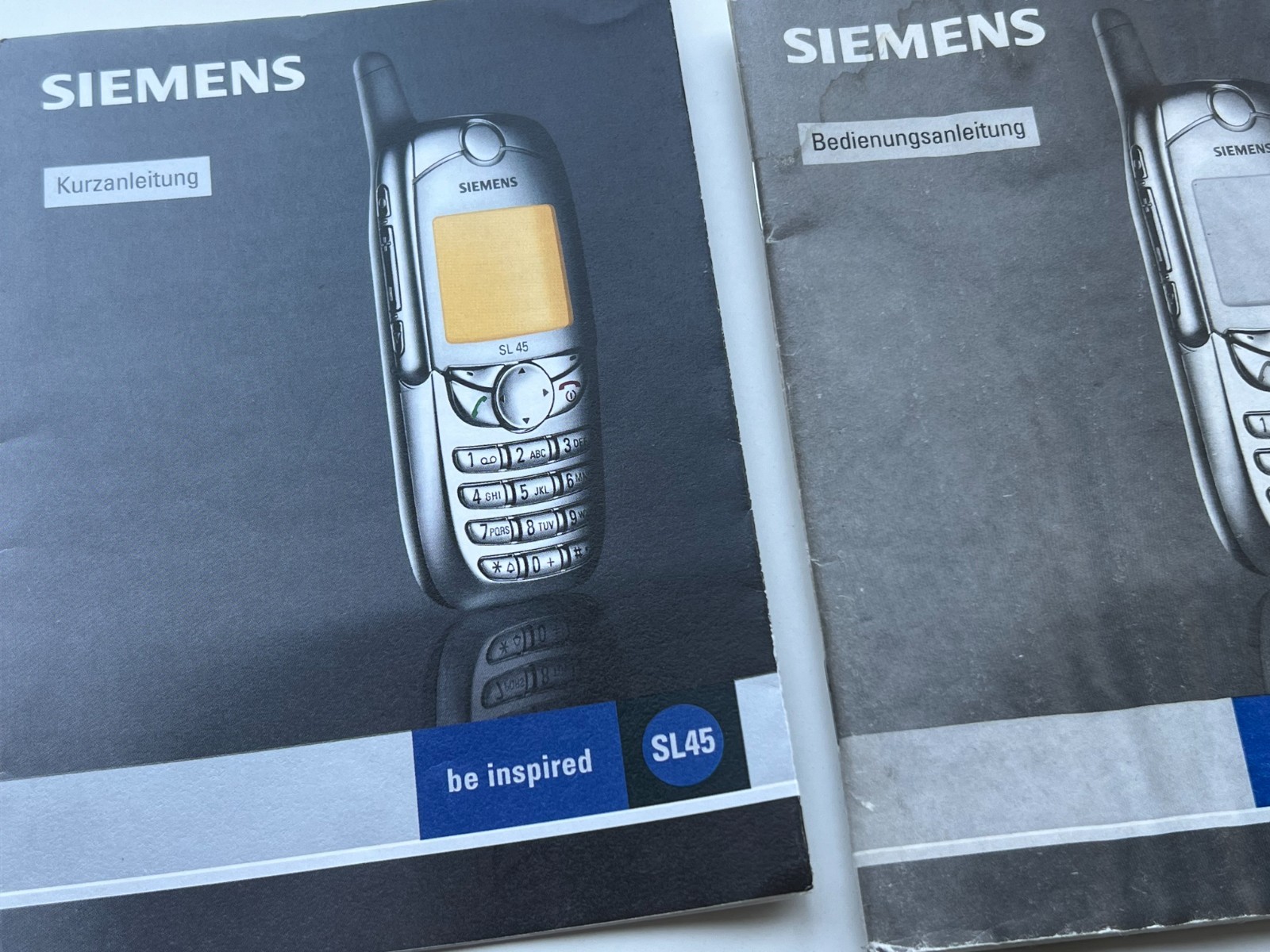 Ultra Rare Siemens SL45 Rare With Stand Charging Beautiful Retro Cell Phone