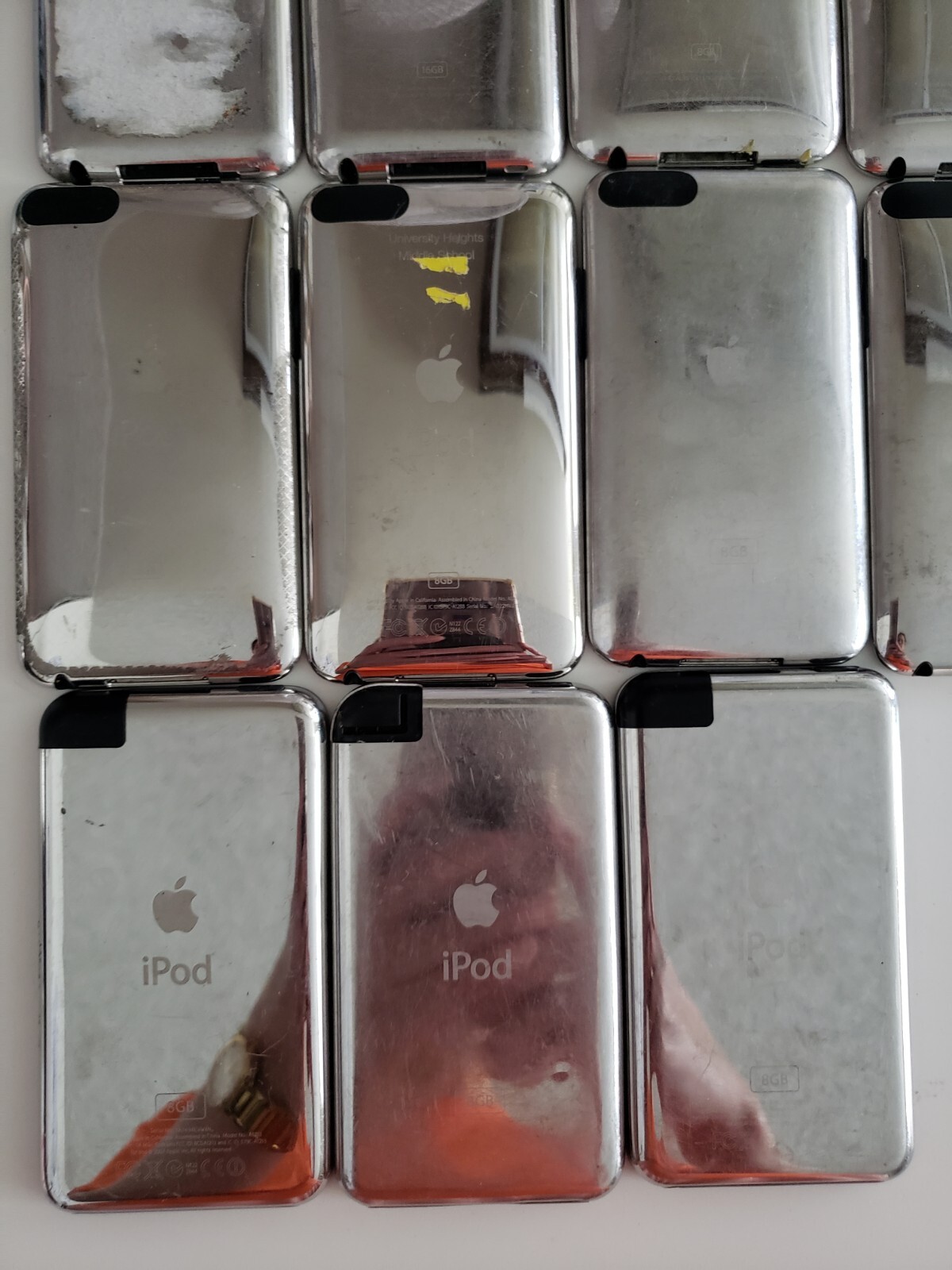 Lot of 18 Apple iPod Touch 1st, 2nd, 3rd, and 4th Gen for parts