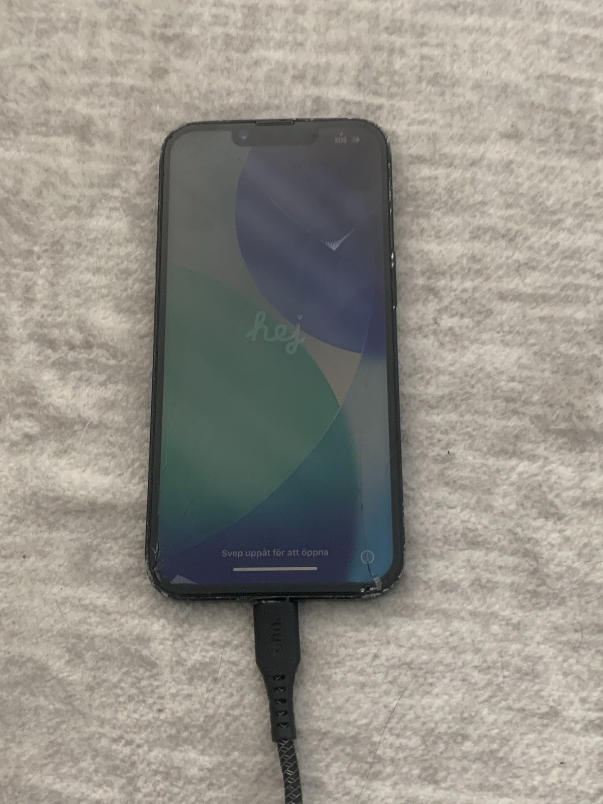 I Phone 16e For Parts Carrier Locked (AT&T) Functions W/ Charging Source Only!