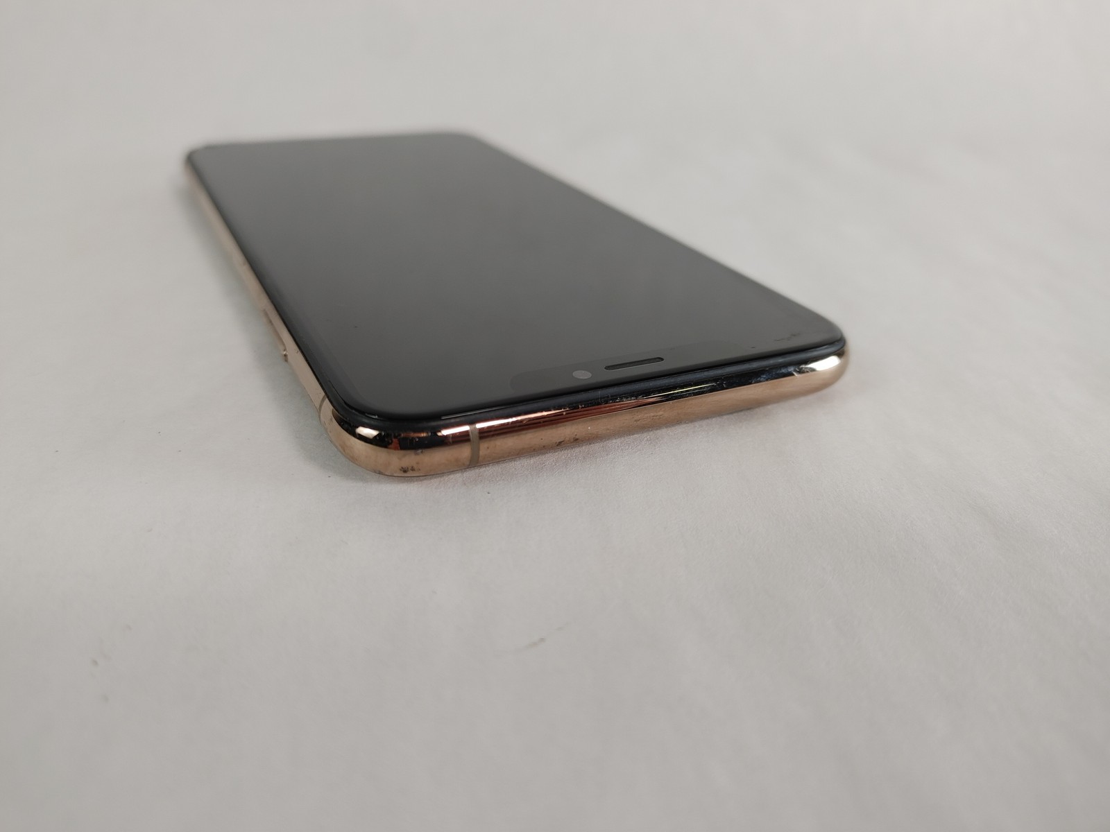 Apple iPhone XS Max A1921 64 GB iOS 18.7.7 Sprint Only (Wi-Fi + 4G) For Parts
