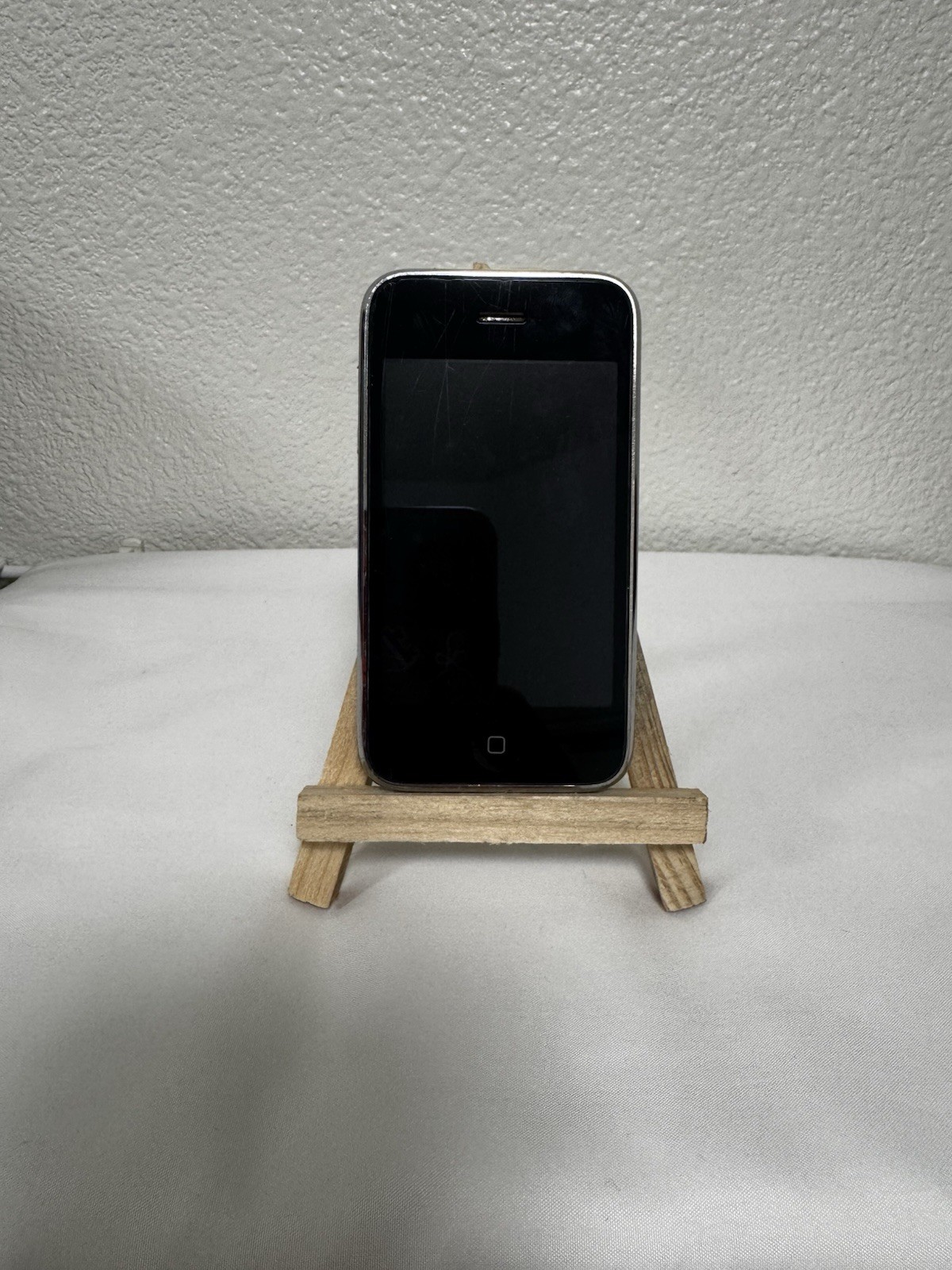 Apple iPhone iOS 3GS A1303 Vintage Black 8GB AT&T Early 2000’s