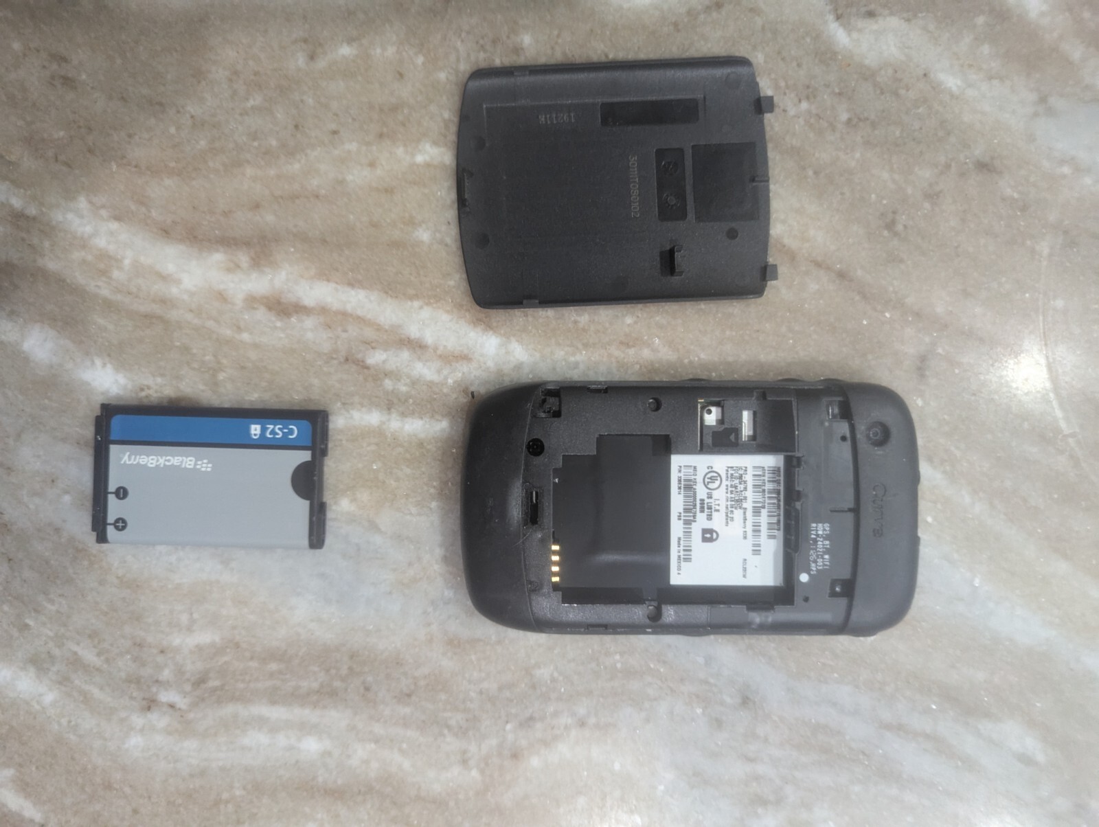 BlackBerry Curve 9330 – 512 MB – Clear (Verizon) AS IS