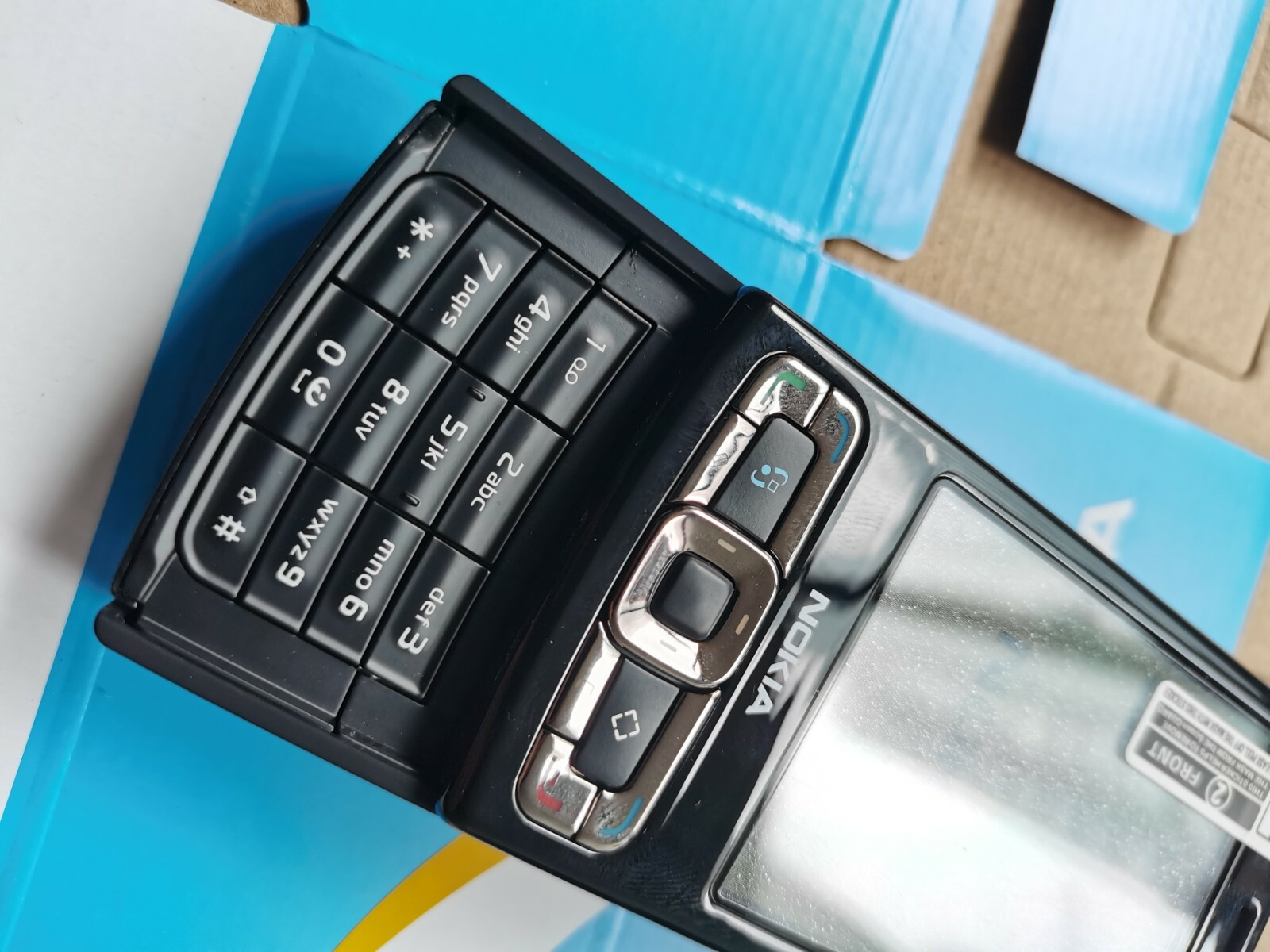 Nokia N95 8GB Symbian smartphone 8 GB storage, 128 MB RAM