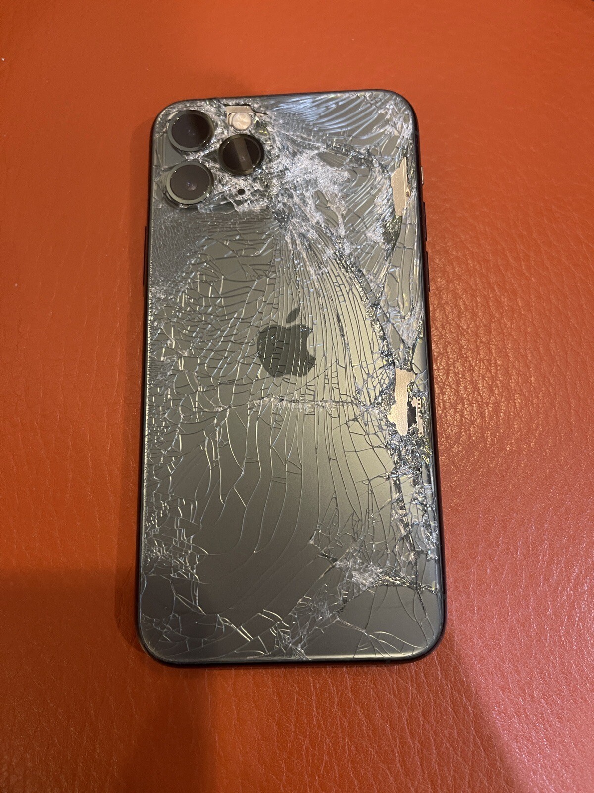 Apple iPhone 11 Pro – 64GB – Space Gray (AT&T) A2160 (CDMA + GSM) Broken Screen
