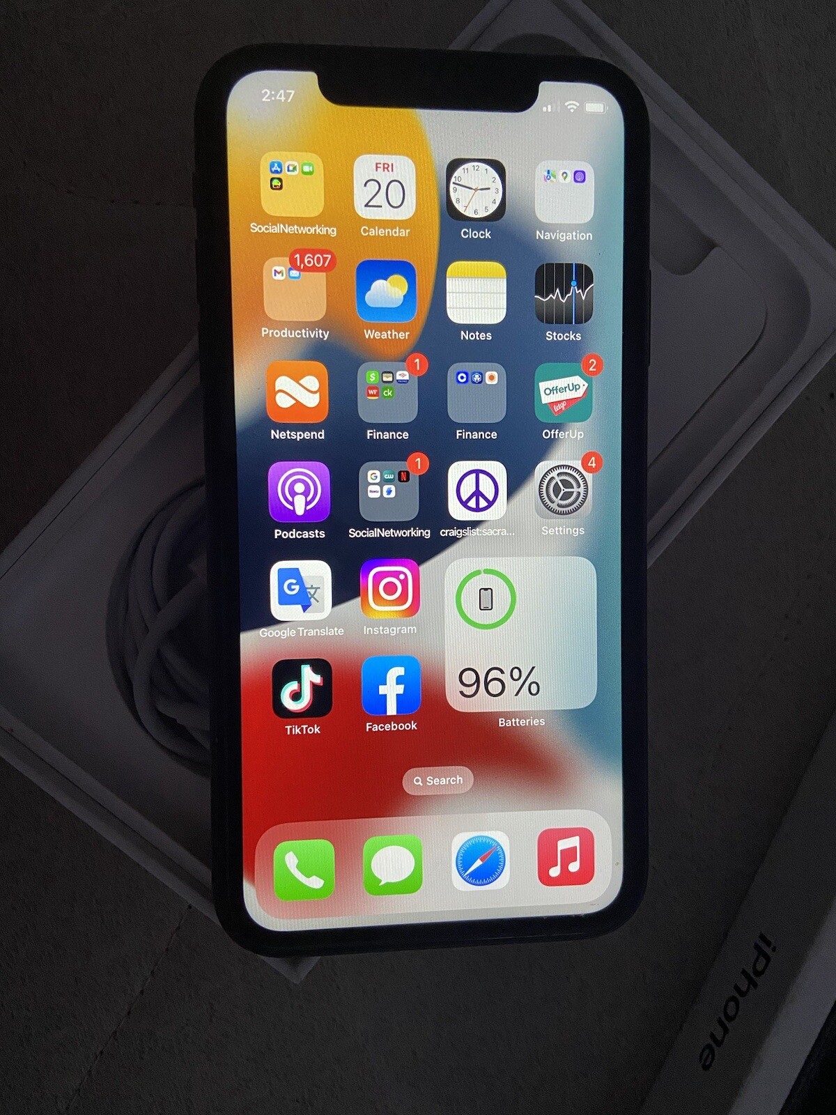 Apple iPhone 11 64GB Black – Unlocked T-Mobile Good Condition
