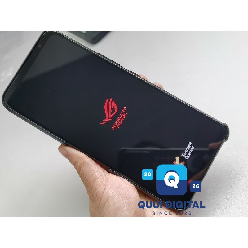 ASUS ROG Phone 7 – 256GB/512GB – Phantom Black/Storm White (Unlocked) Smartphone