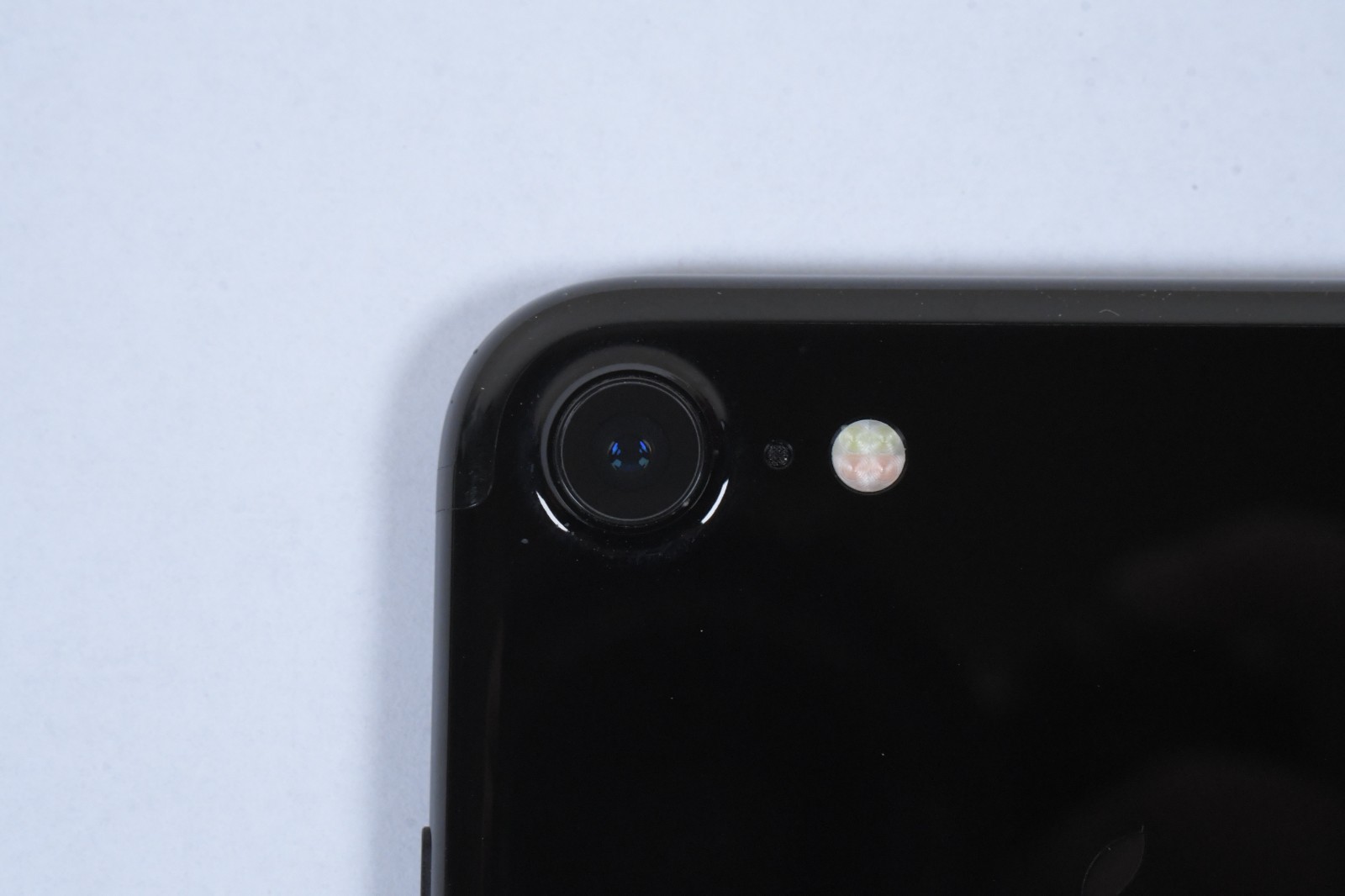Apple iPhone 7 A1660 MN8Q2LL/A Black 128GB AT&T GSM & CDMA Works Great