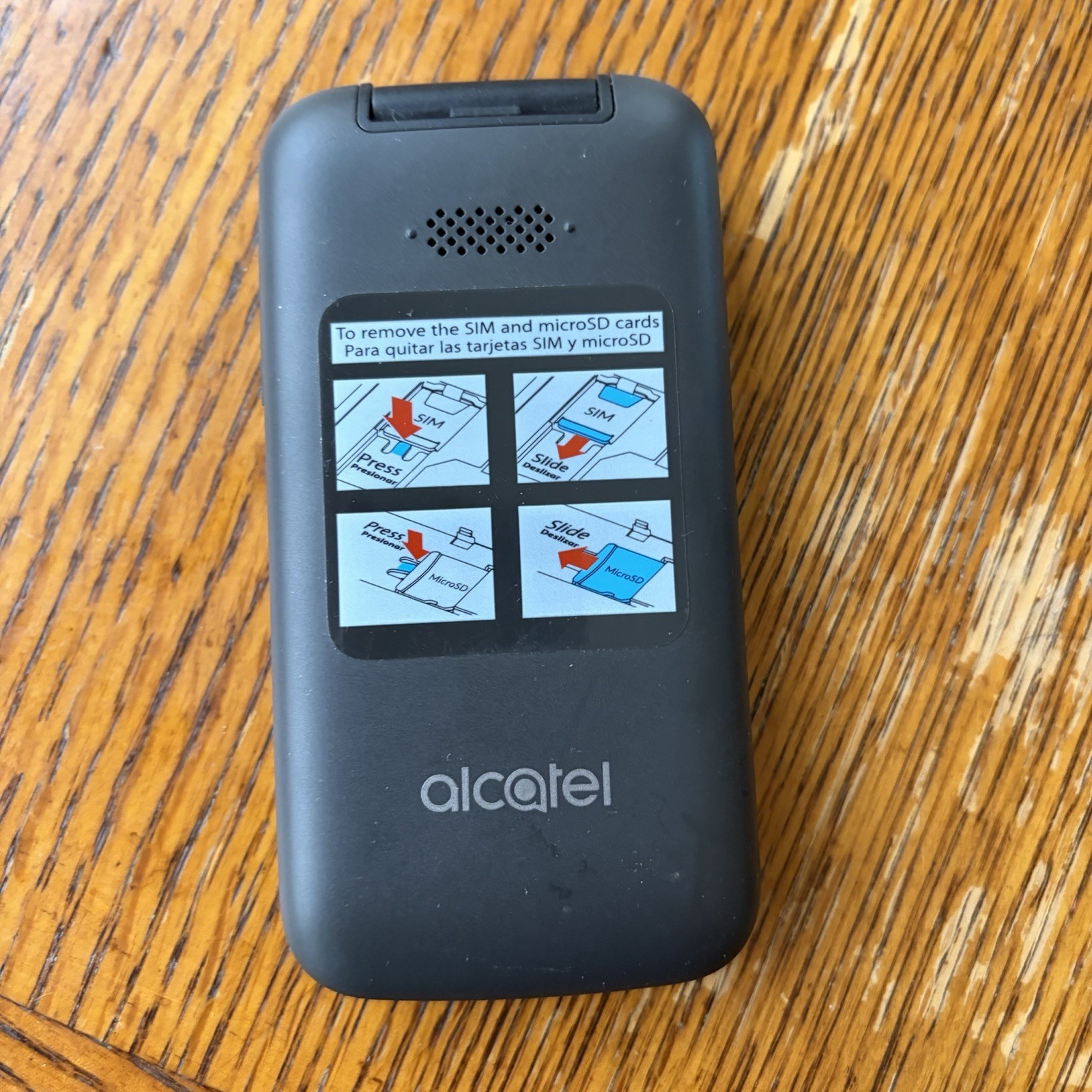 Alcatel SmartFlip 4052C Gray Cricket 4G LTE Cellular Flip Phone Never Used