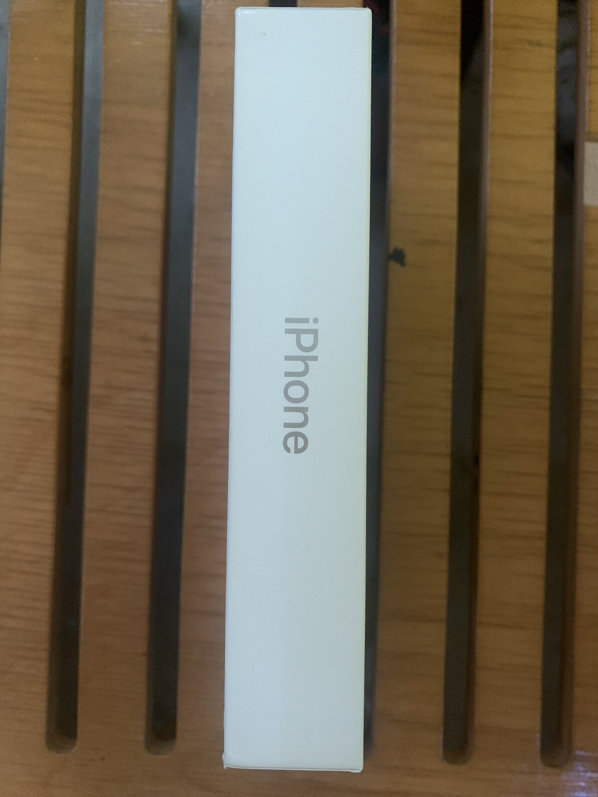 Apple iPhone 15 Pro 1TB White Titanium Verizon locked for 60 days