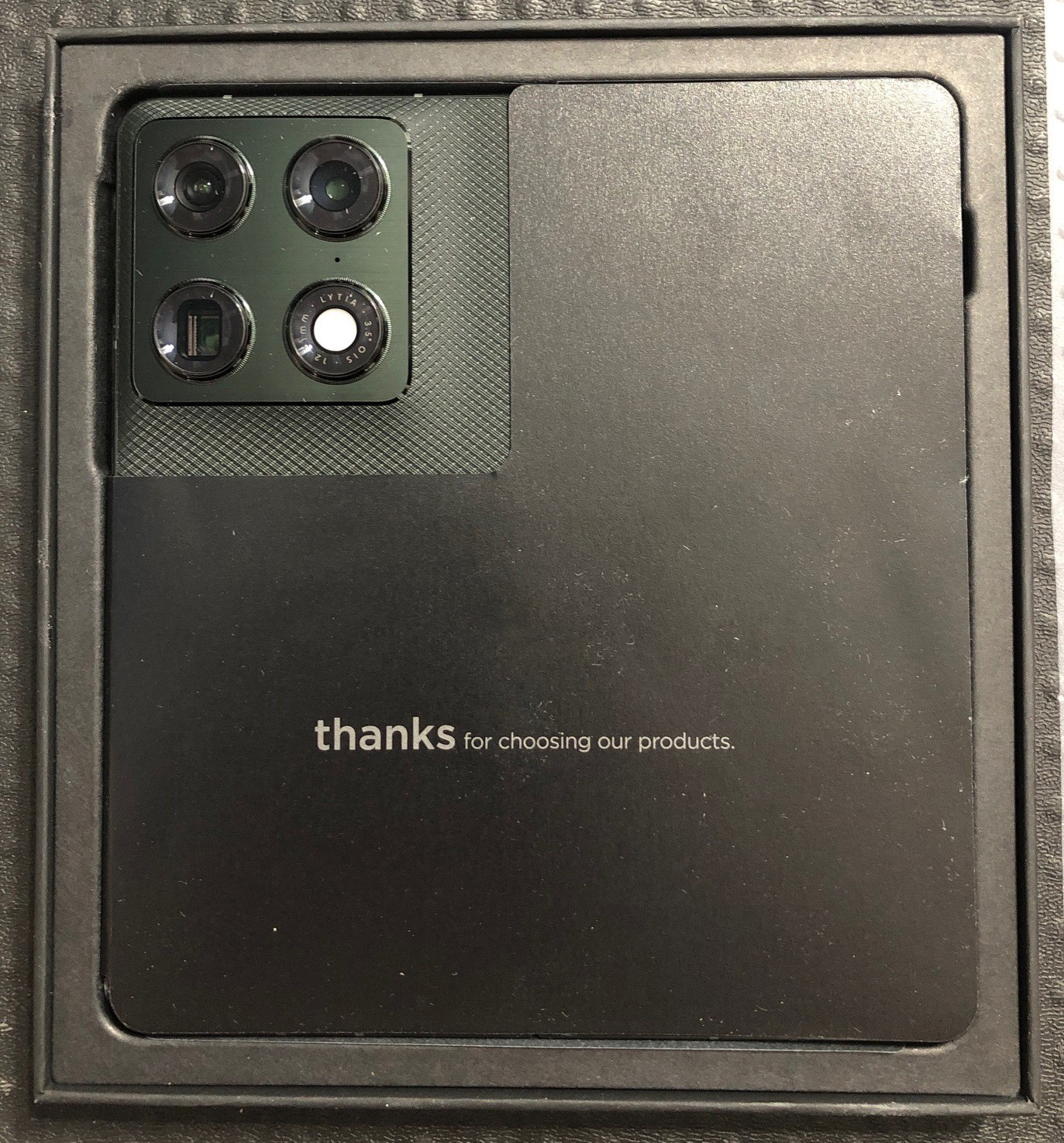 Moto Razr Fold 2026 512GB – PANTONE Blackened Blue BLOCKED (READ DESCRIPTION)