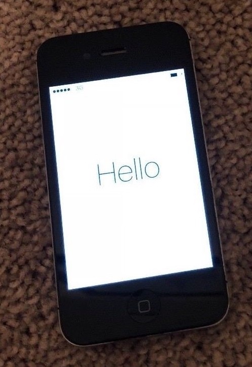 Apple iPhone 4s – 16GB – Black (Verizon) A1387 (CDMA + GSM)