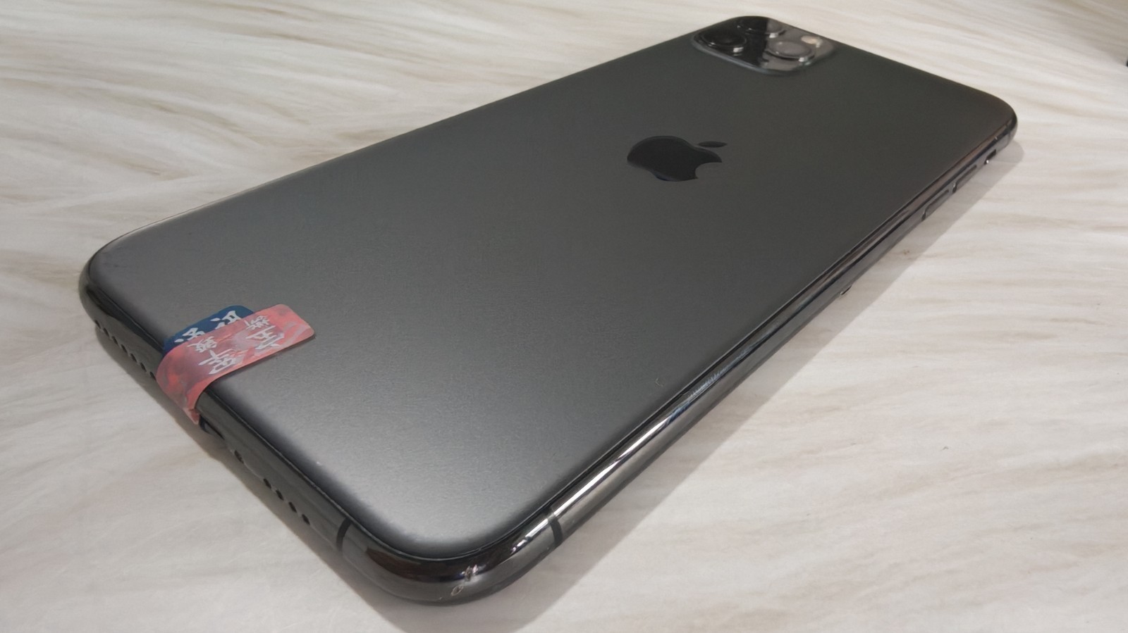 Apple iPhone 11 Pro Max Unlocked 64/256/512GB Random Color With Accessories Good