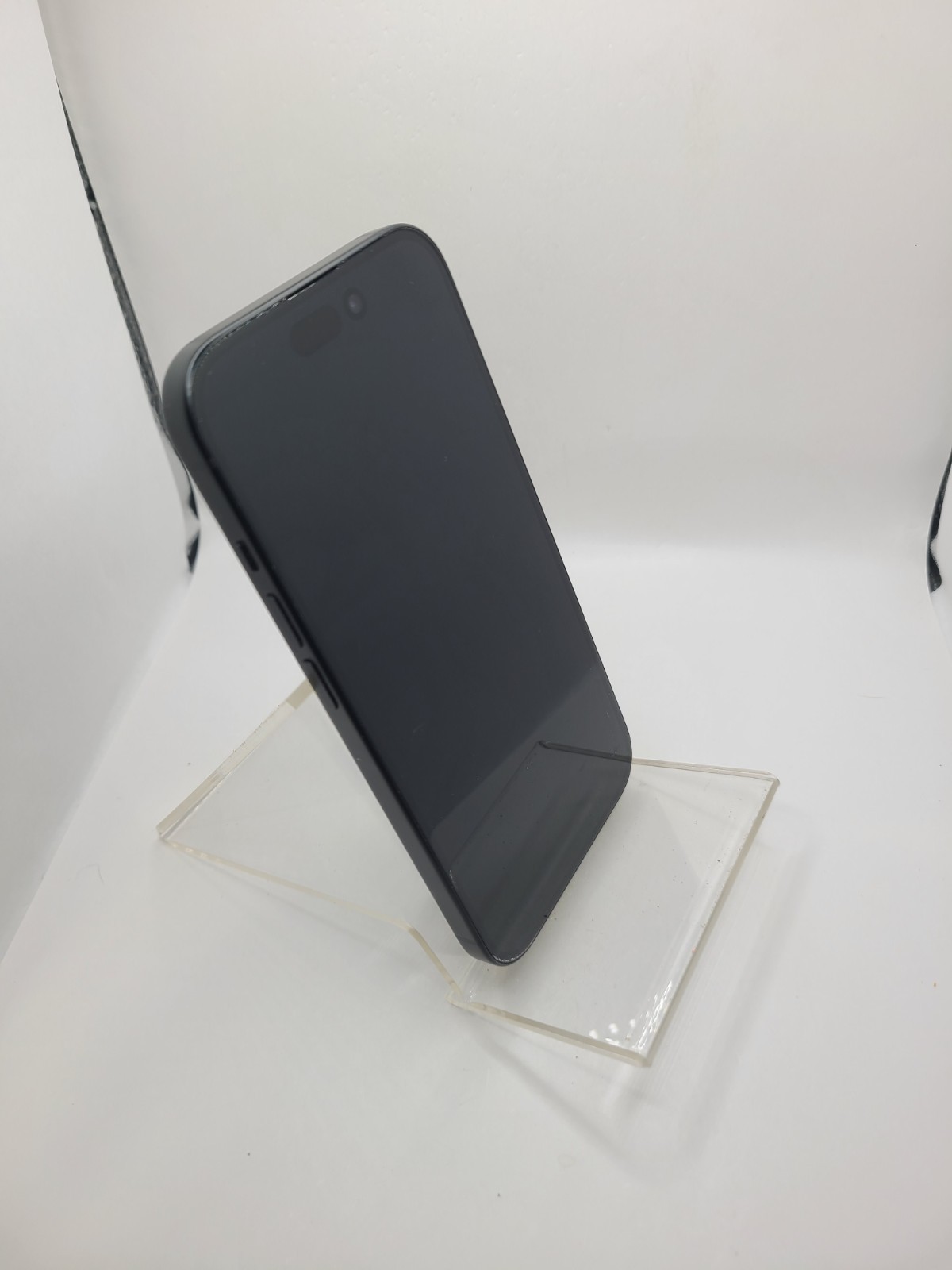 Apple iPhone 15 A2846 AT&T Carrier ONLY Black Titanium 128GB iOS 26.5