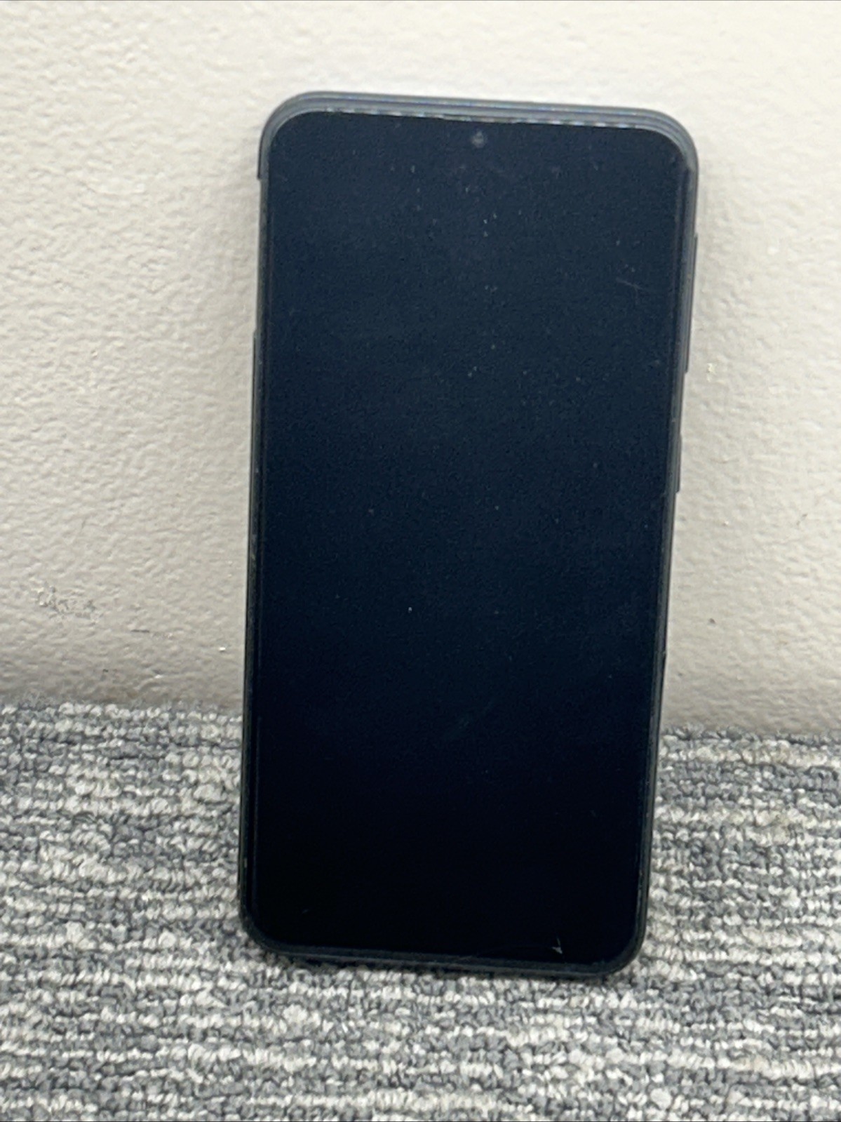 Samsung Galaxy A10e SM-A102U 32GB For Parts Cracked Screen Carrier Lock