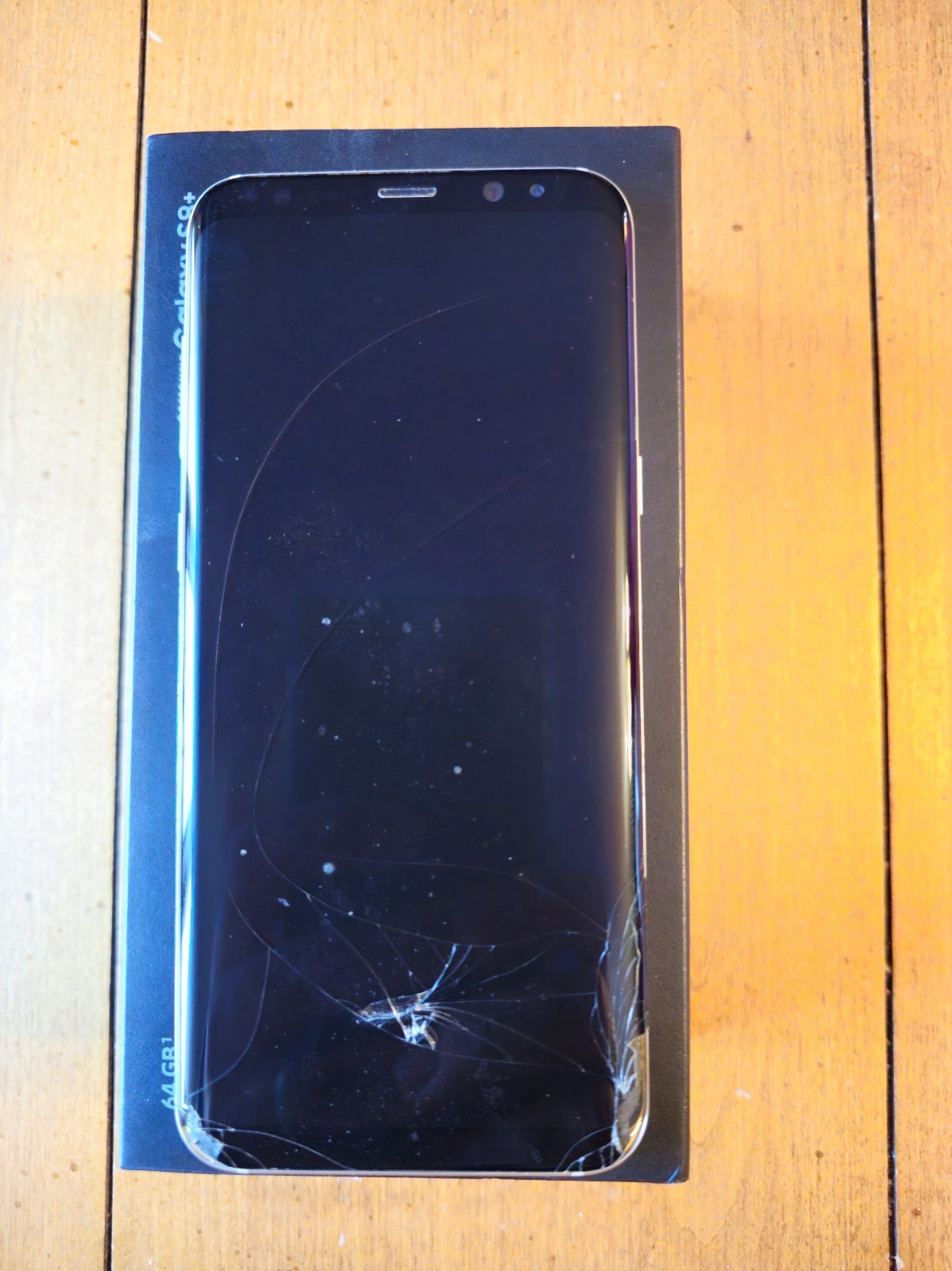 Samsung Galaxy S8 Plus (SM-G955U) – 64 GB – Silver (Verizon)