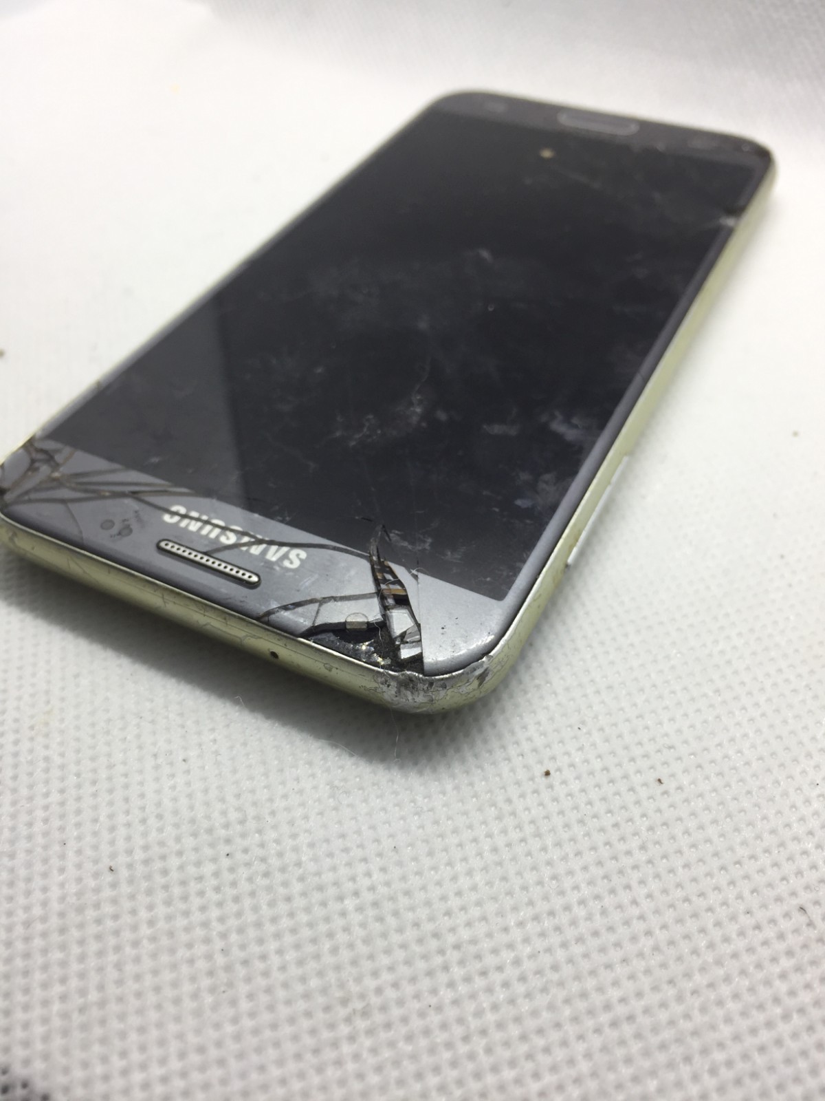 Samsung Galaxy J3 Emerge – 16 GB – Silver (Sprint) See pics