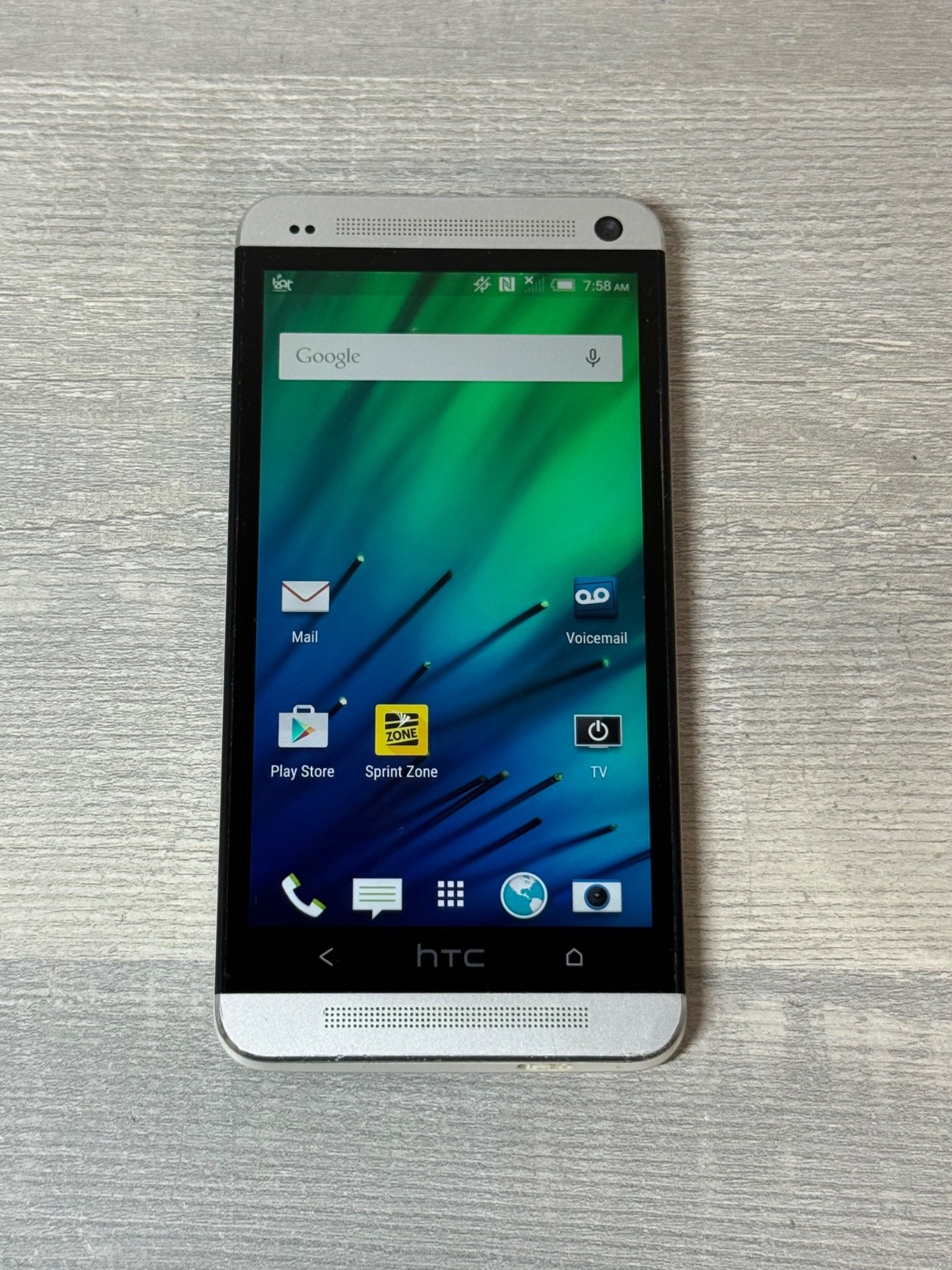 HTC One M7 – 32GB – Unlocked T-Mobile Sprint – All Colors Smartphone