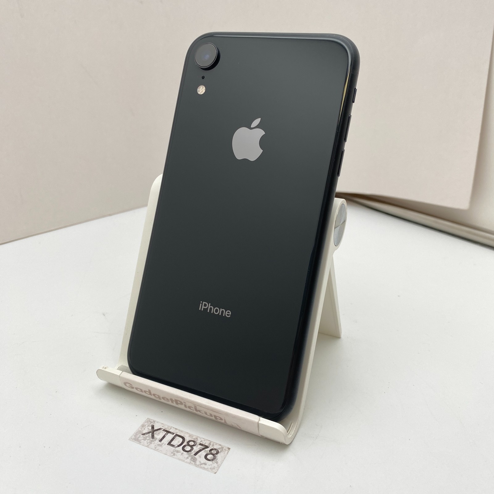 Apple iPhone XR – 64GB – Black (Unlocked) -Good Condition