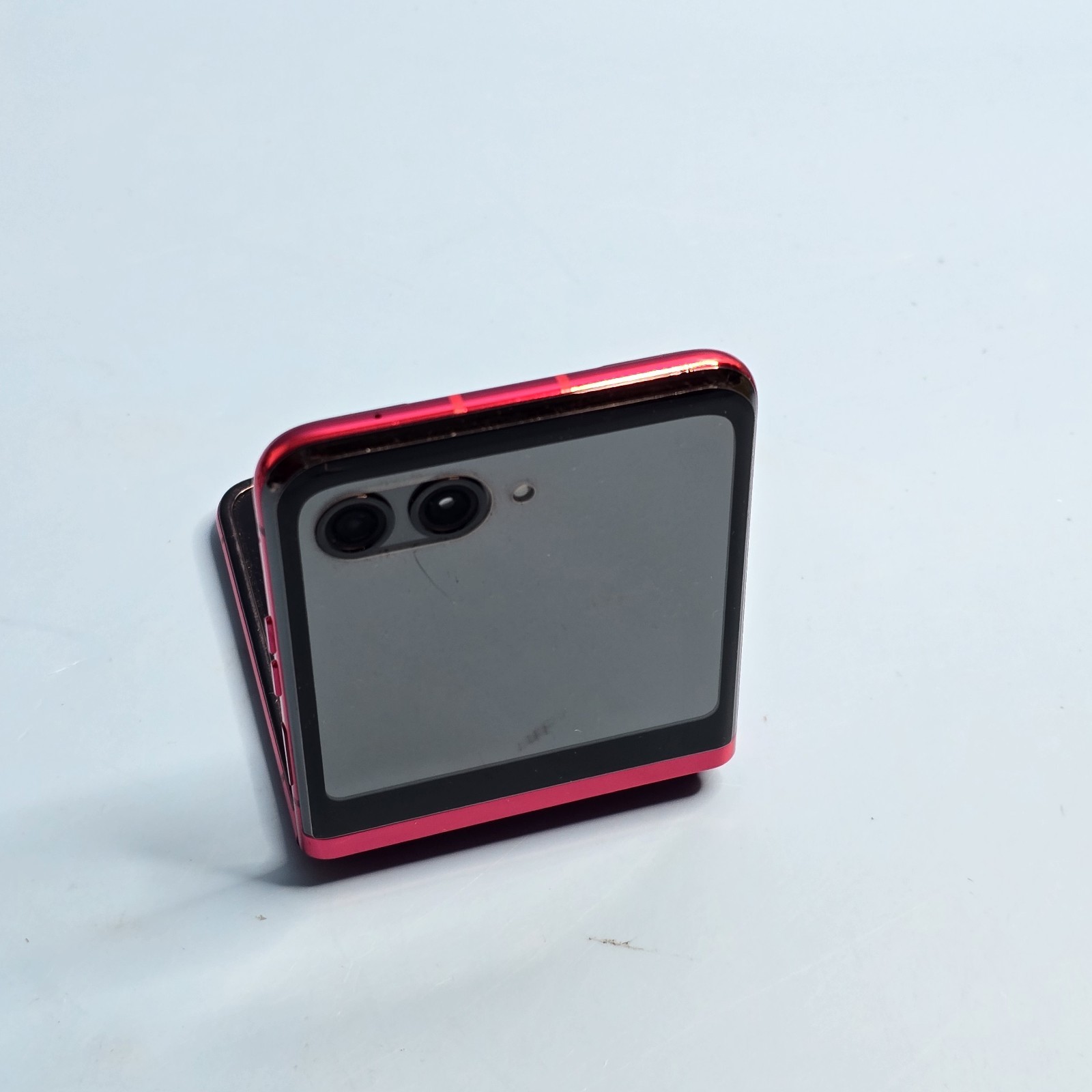 Motorola Razr Plus (2023) – Unlocked – Viva Magenta – 256GB –