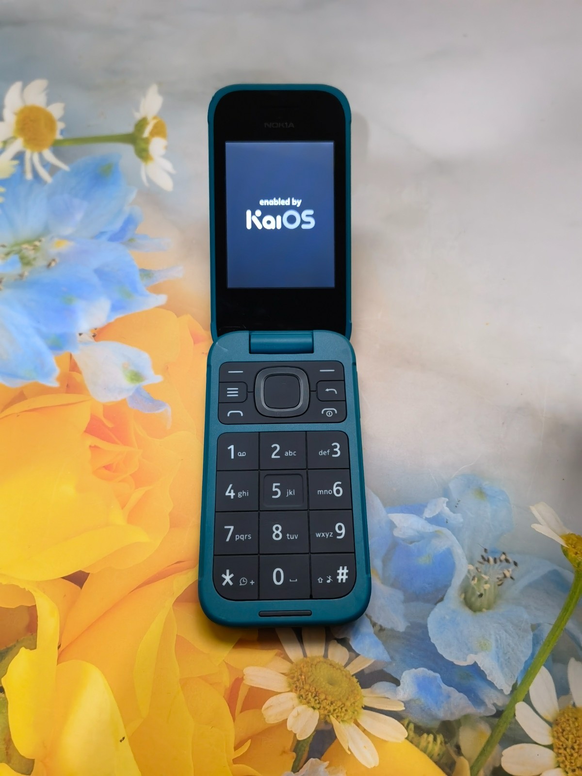 Unlocked Nokia 2780 Flip Big Keyboat 4G LTE WIFI 4GB 512MB Phone 2.7″ WIFI