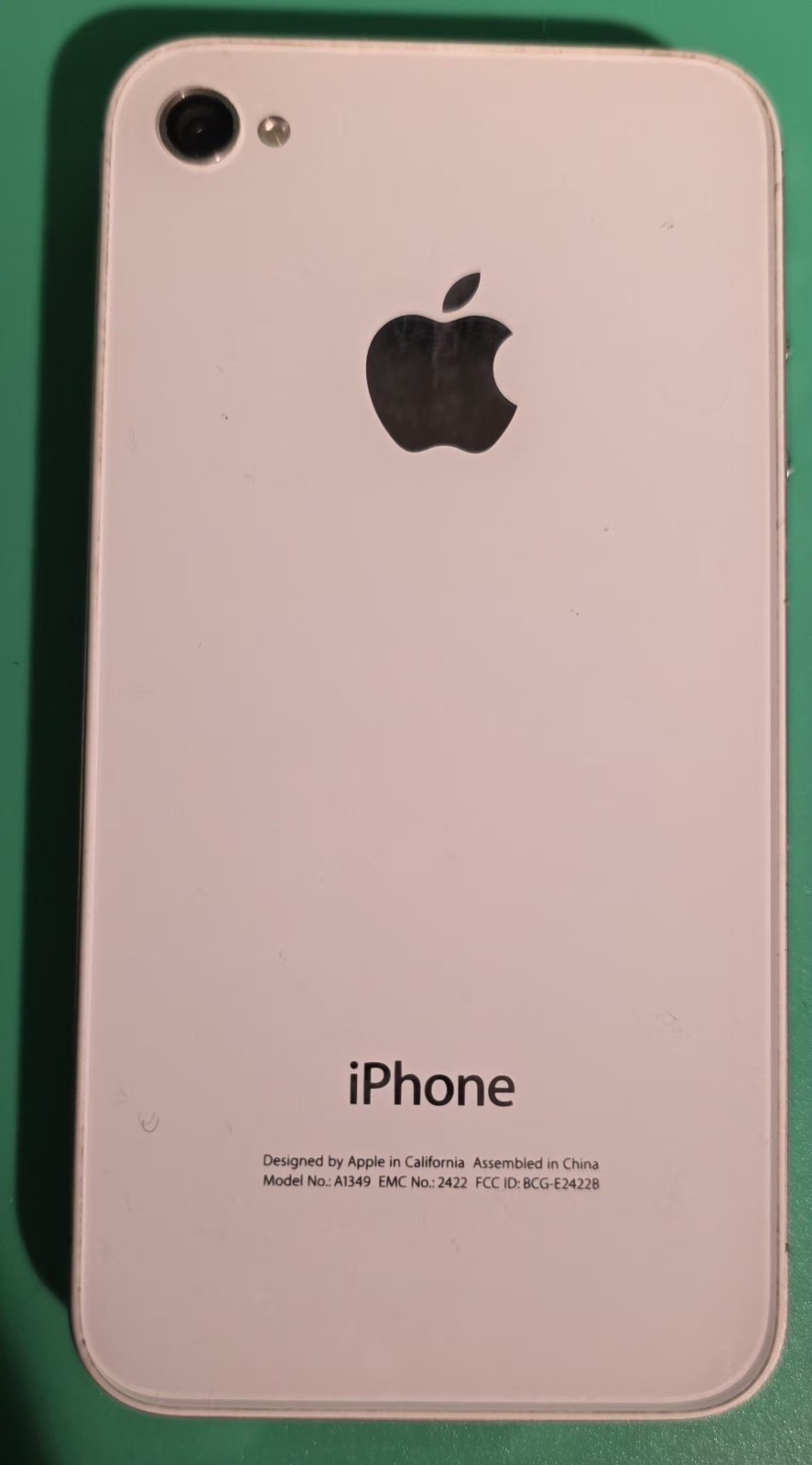 Apple iPhone 4 White A1349 (Parts/Untested) Model A1349 – For Repair