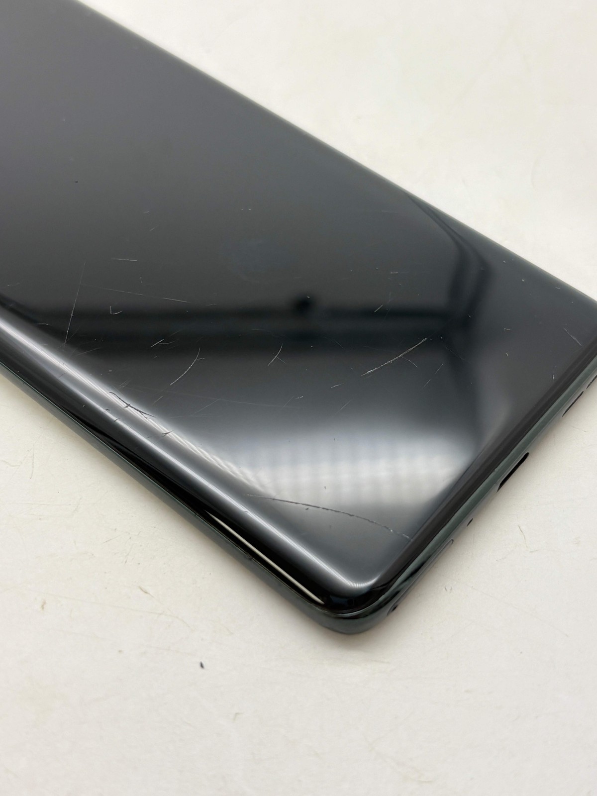 Motorola Edge 2025 XT2519V 256GB 8GB RAM Pantone Deep Forest
