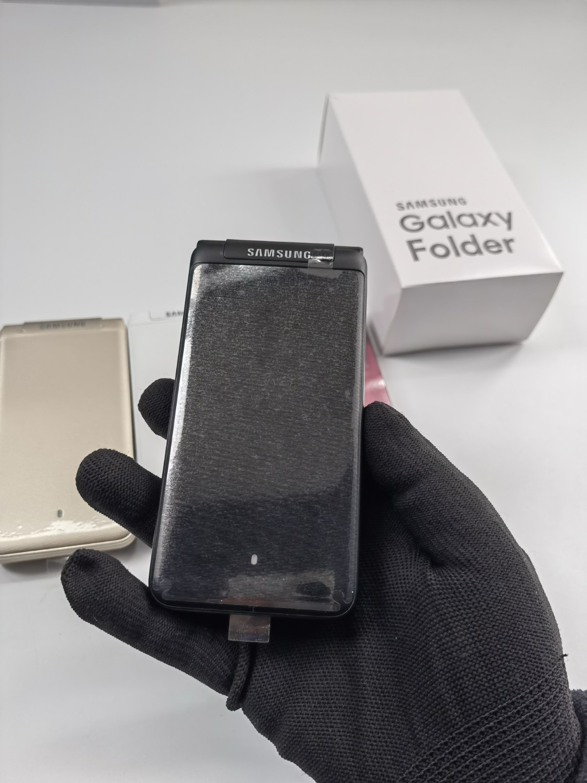 A++ Samsung Galaxy Folder SM-G1600 multiple colors Unlocked 4G flip phone