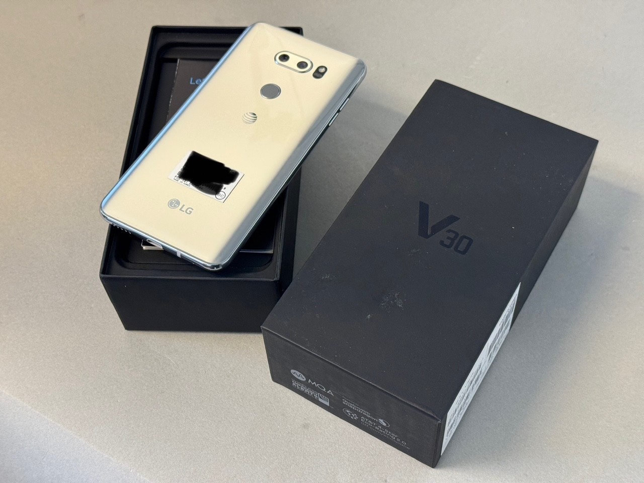 NEW AT&T Unlocked LG V30 H931 4G LTE 64GB Silver Android Smartphone in Box 🇺🇸