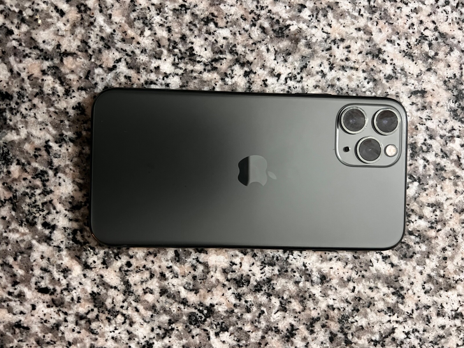 Apple iPhone 11 Pro – 64GB – Midnight Green (Unlocked) A2160 (CDMA + GSM)
