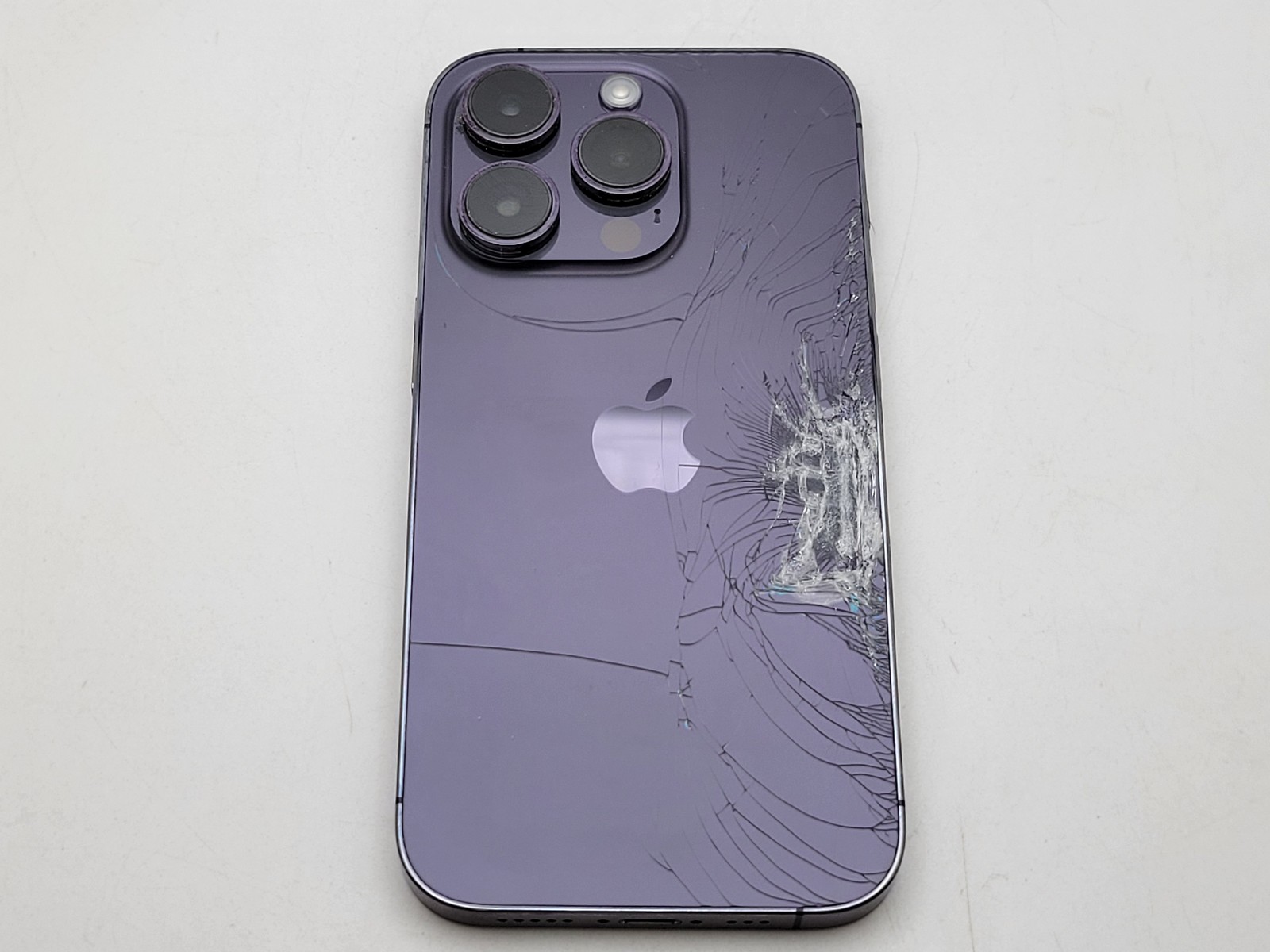 Apple iPhone 14 Pro A2650 256GB Poor Condition | Deep Purple | UNLOCKED
