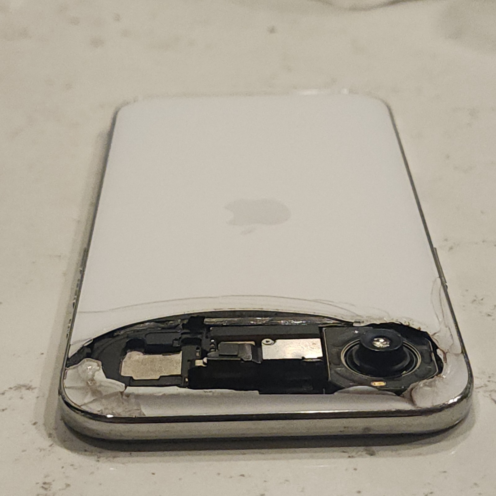 Apple iPhone Air – 256 GB – Cloud White (Unlocked) Check Esn