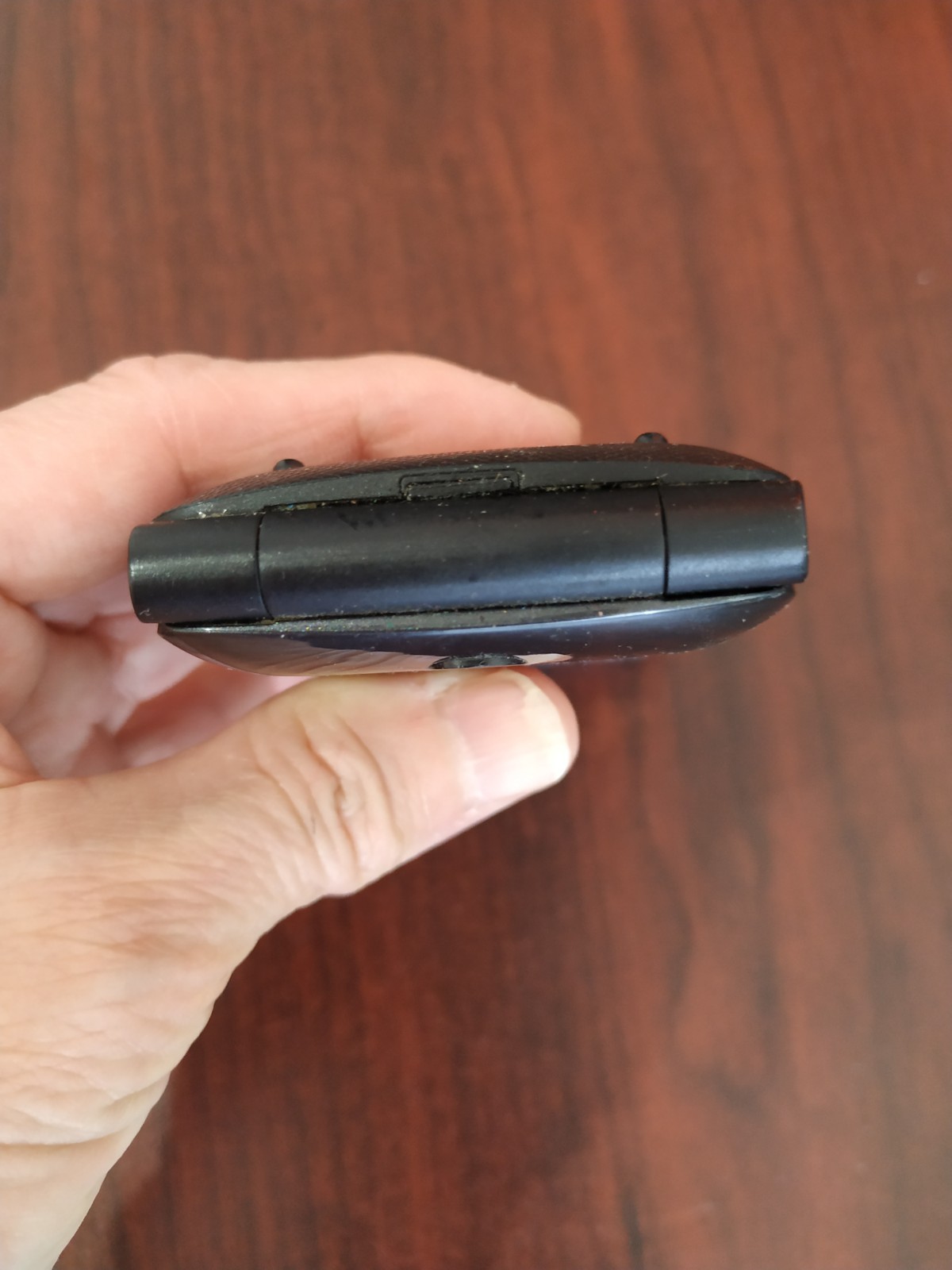 Alcatel 4044O 1GB AT&T Flip Cell Phone Works Great (Big Buttons)