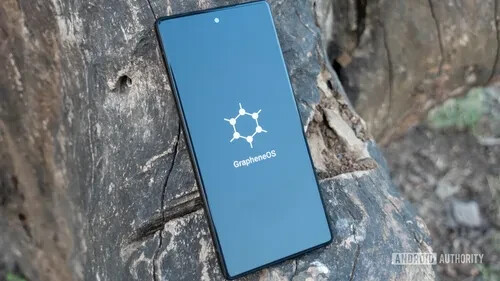 DeGoogled & Encrypted Pixel 8a – 128GB | CalyxOS or GrapheneOS Privacy Phone
