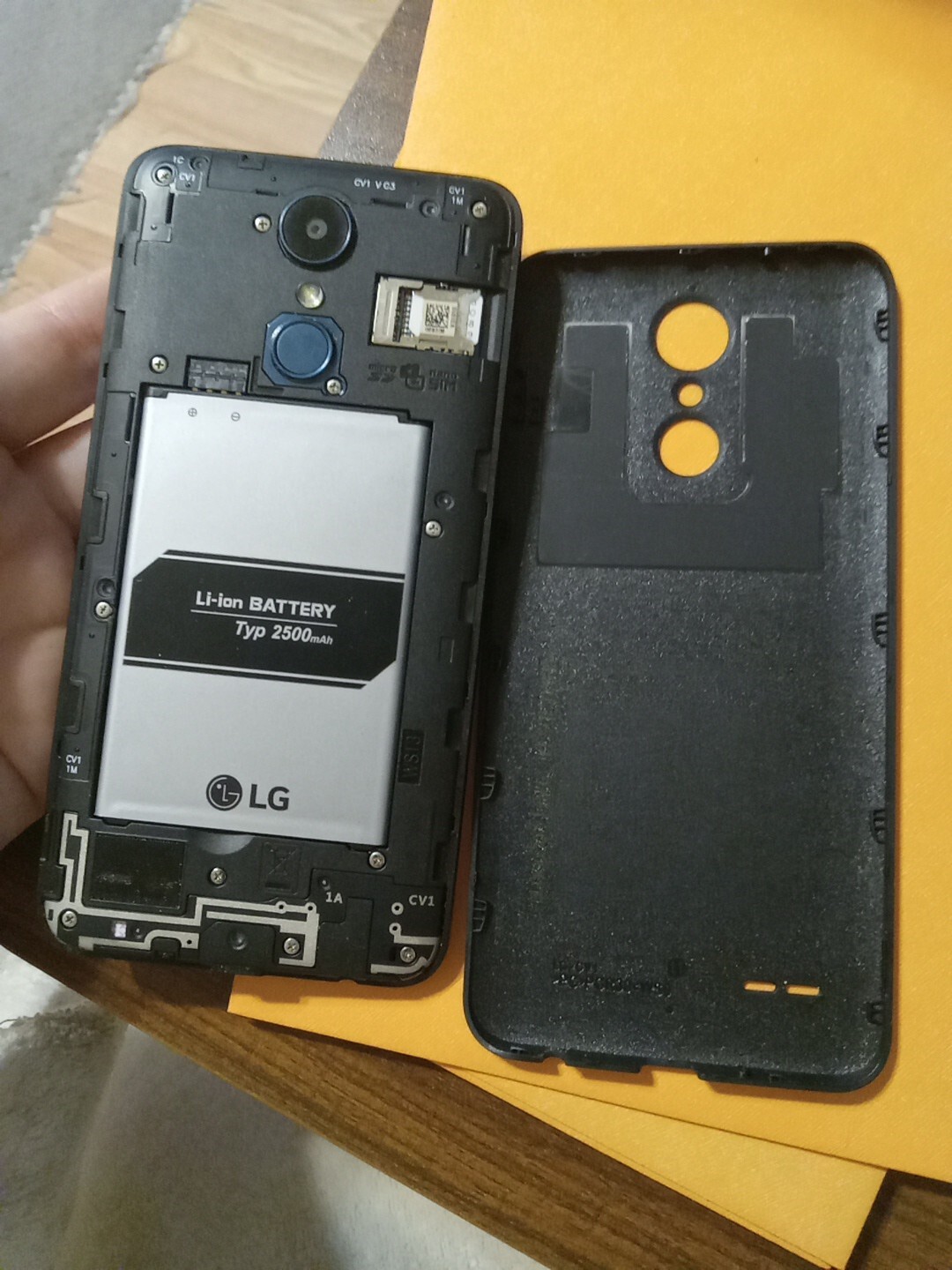 LG X210VPP Zone 4 16GB Verizon Wireless Smartphone – cracked screen