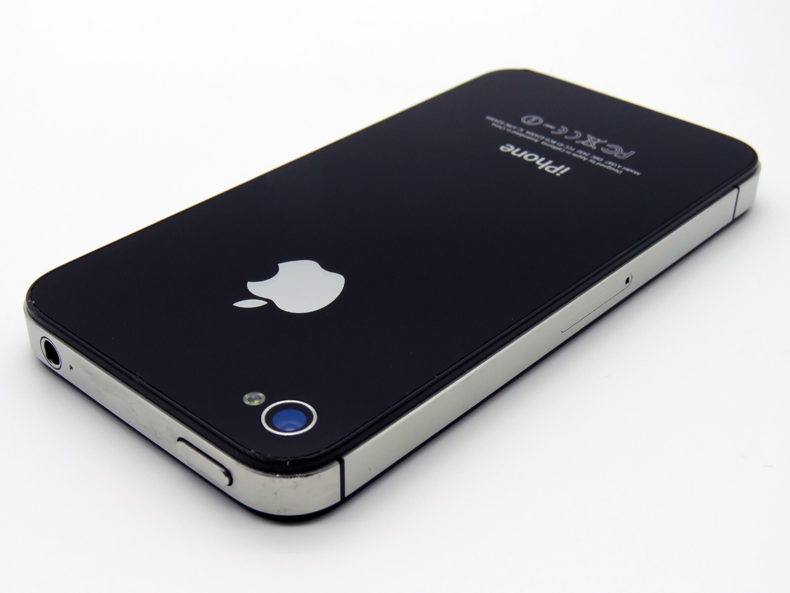 Apple iPhone 4s – 8GB – Black (Unlocked) A1387 (CDMA + GSM)