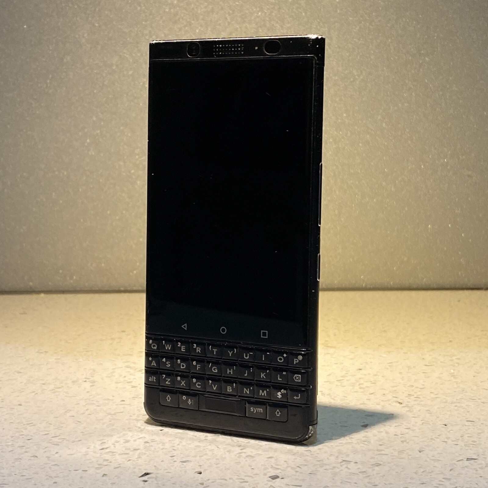BlackBerry KeyOne – – Dual Sim – BBB100-1 – Black – #114 /DO