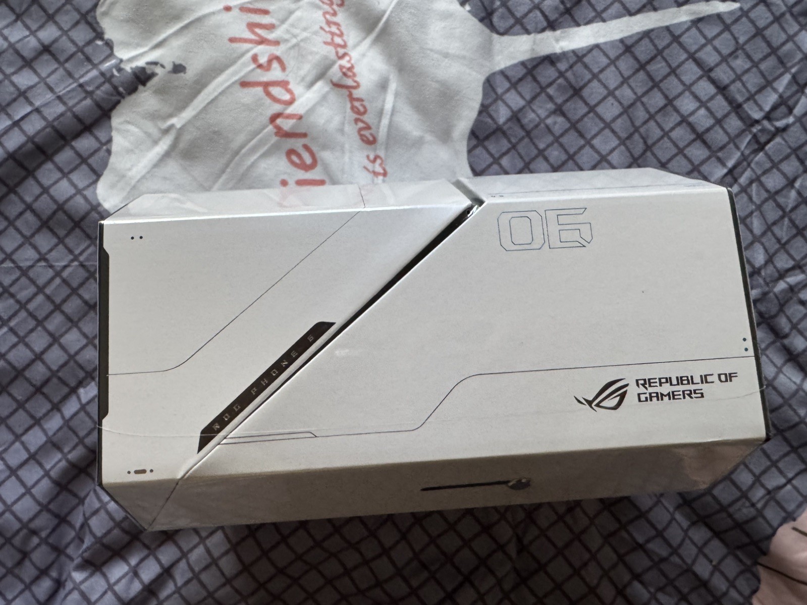 Asus Rog Phone 6 Pro Bundle (Unlocked)