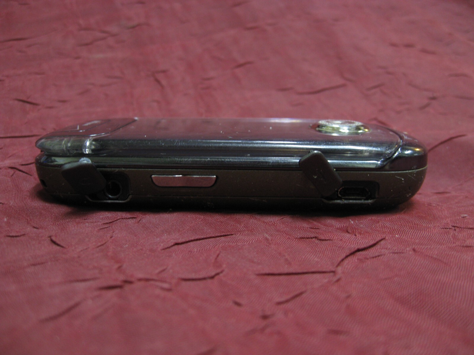 Motorola Krave ZN4 Smartphone (Verizon) – 128 MB Gray – FOR PARTS SEE DESC