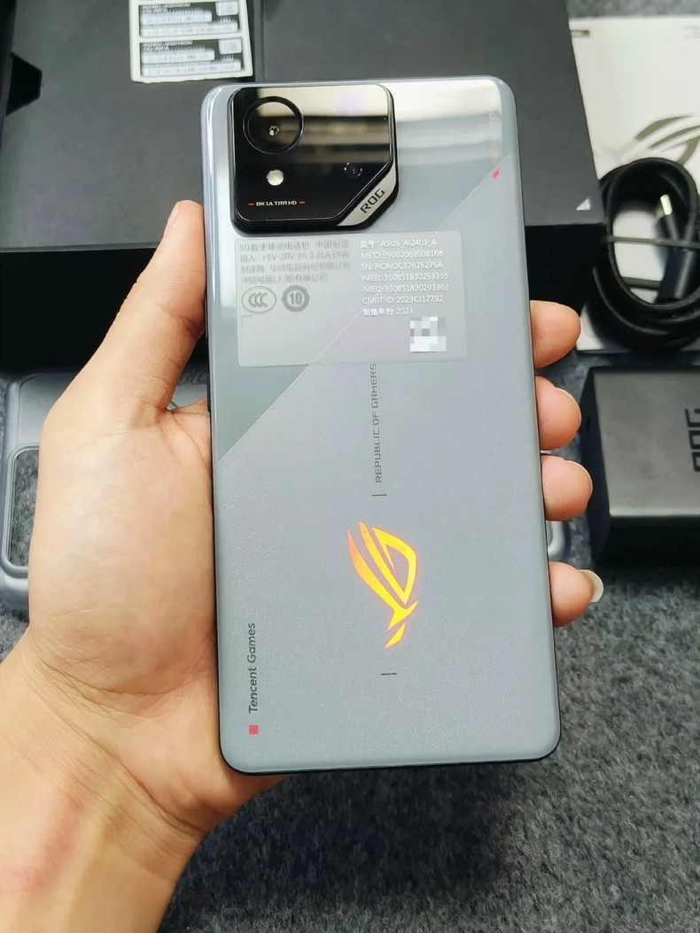 Asus ROG Phone 8 5G 6.78″ 50MP Android Google Play Global 12+256GB RAM