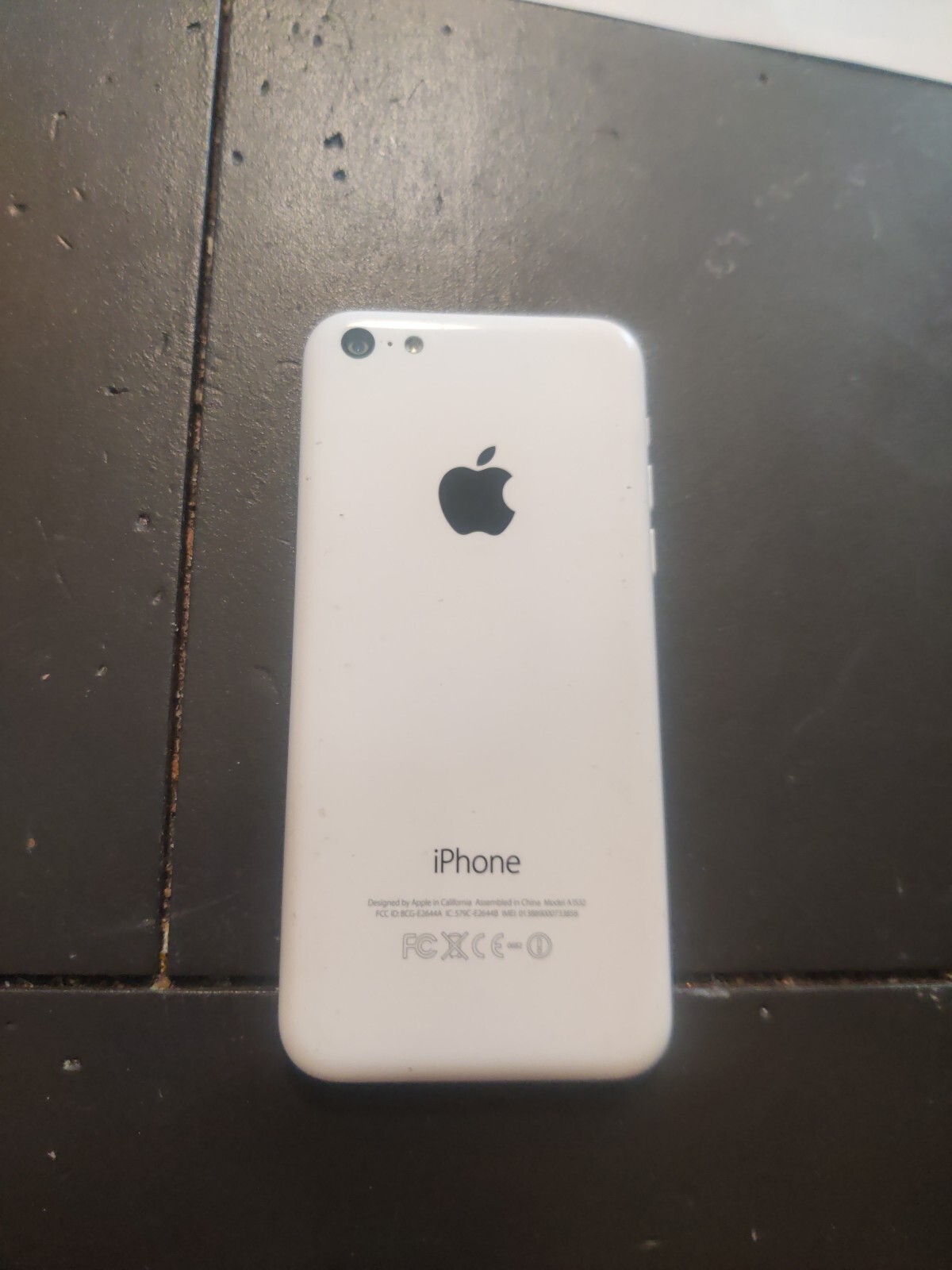 Apple iPhone 5c Model A1532 For parts or repair does not power on unknown specs