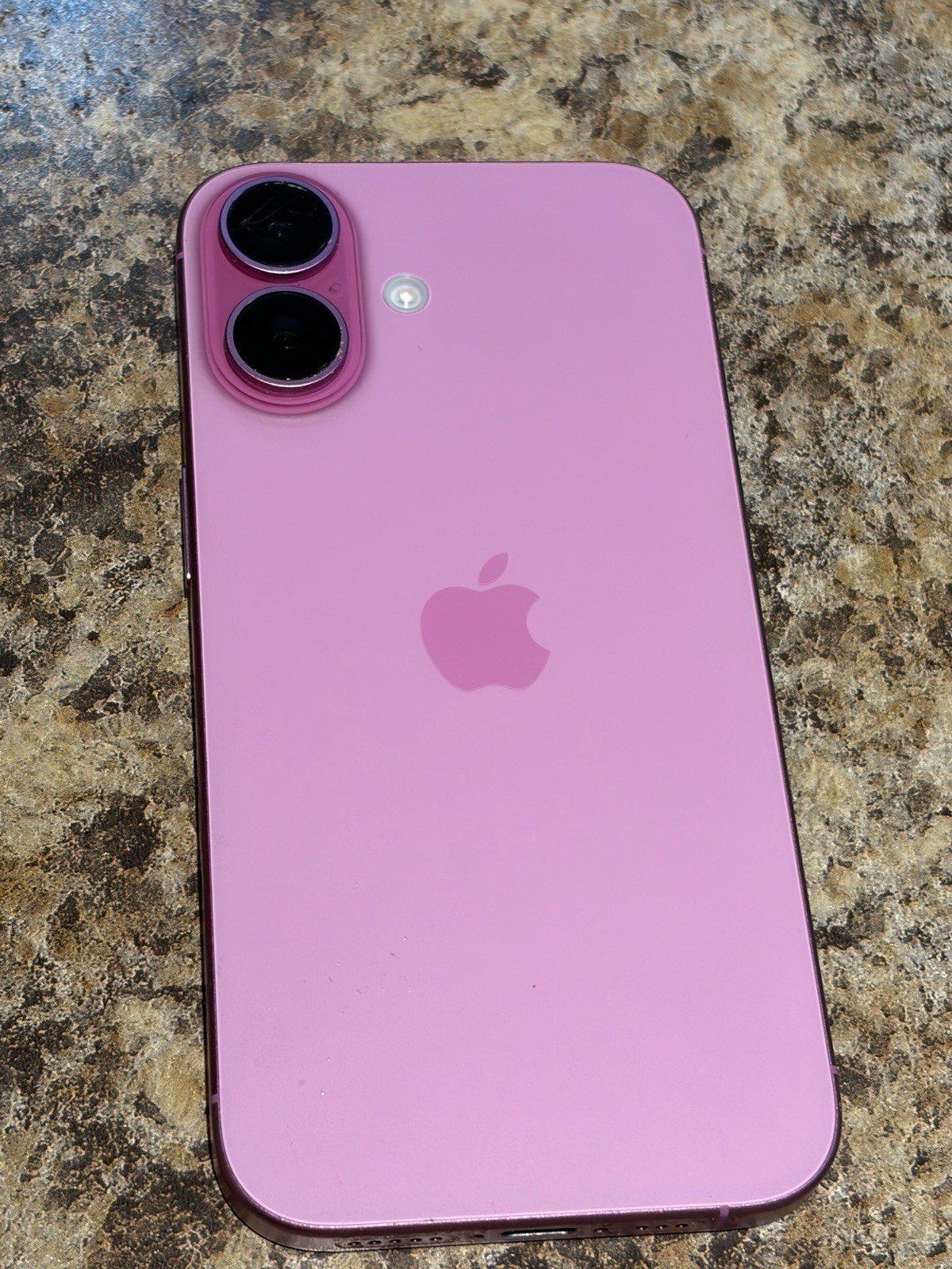 Apple iPhone Pink Smartphone Wi-Fi Bluetooth iOS Bar Style Wireless Mobile Phone
