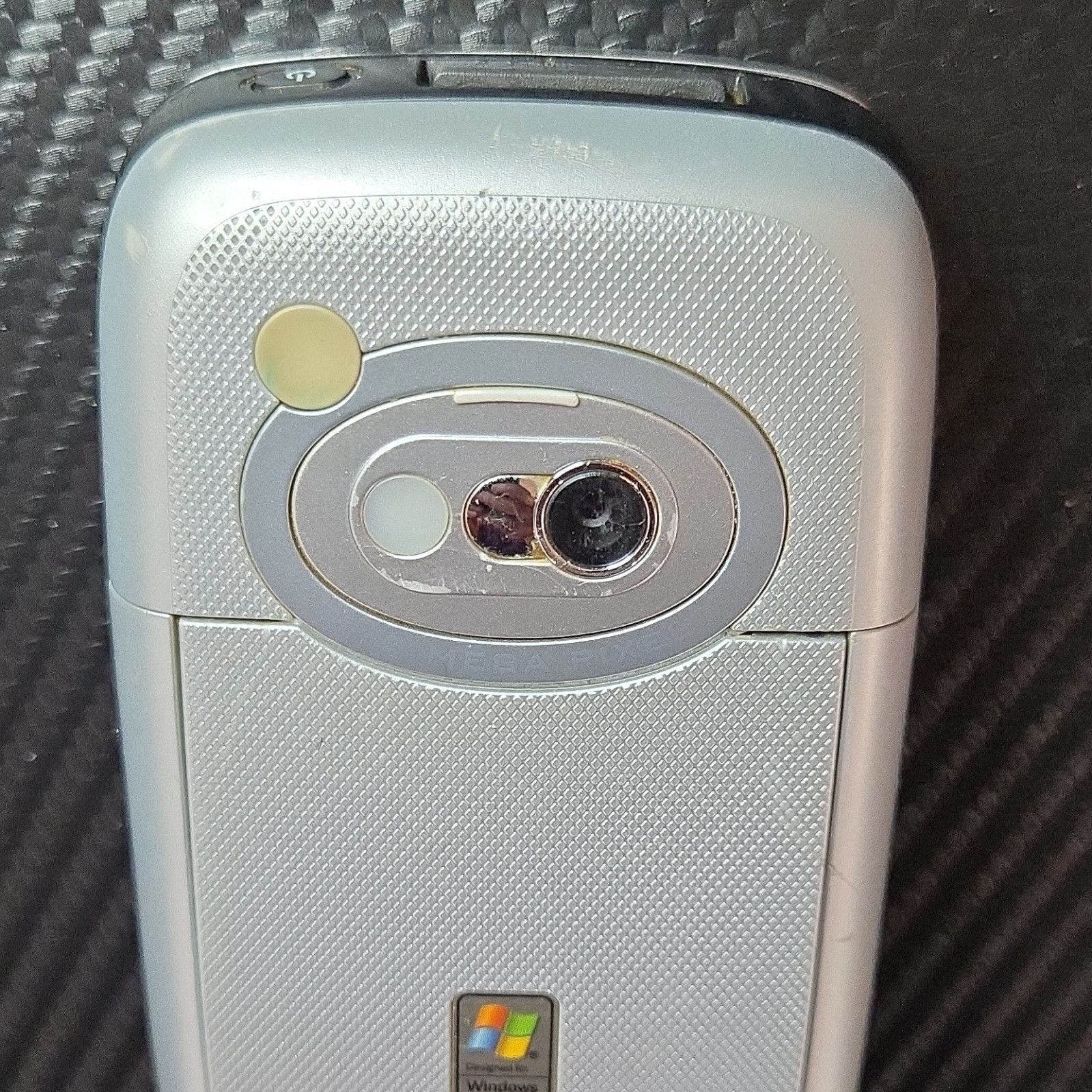 T-Mobile MDA Compact Windows Mobile Slider Phone 1.3MP 128MB/64MB Silver